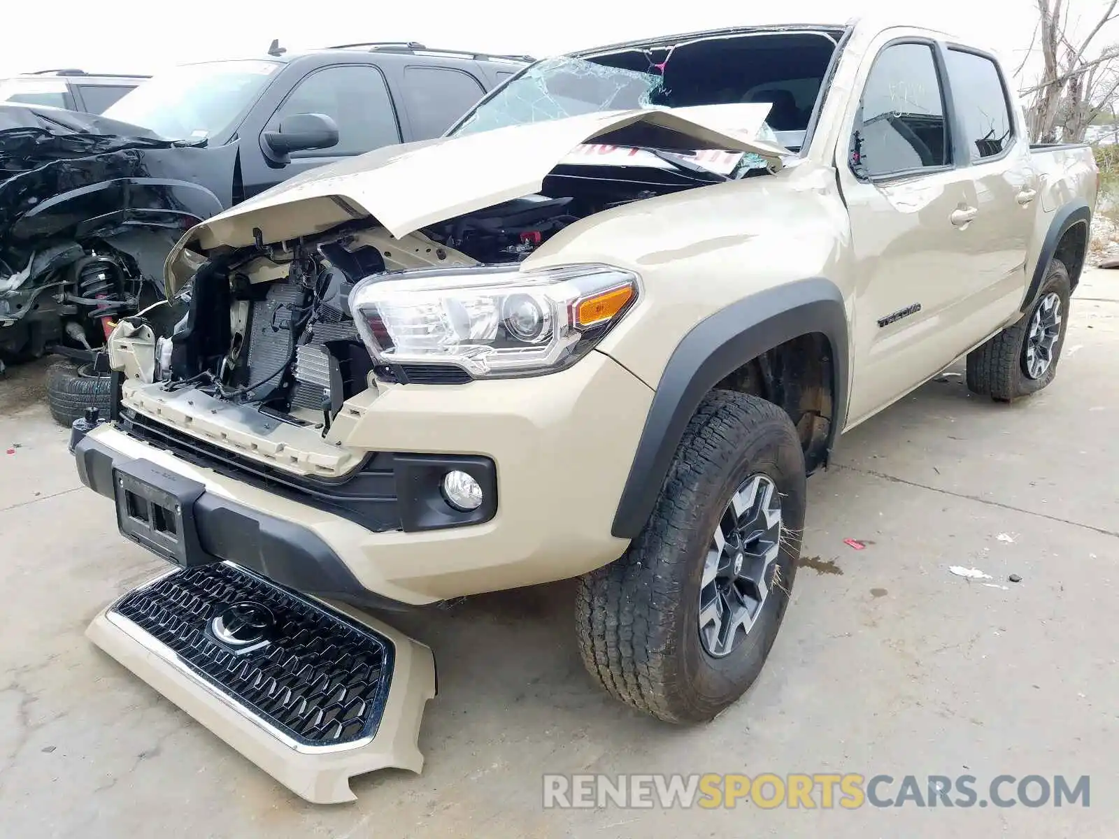 2 Photograph of a damaged car 3TMCZ5AN8KM282530 TOYOTA TACOMA DOU 2019