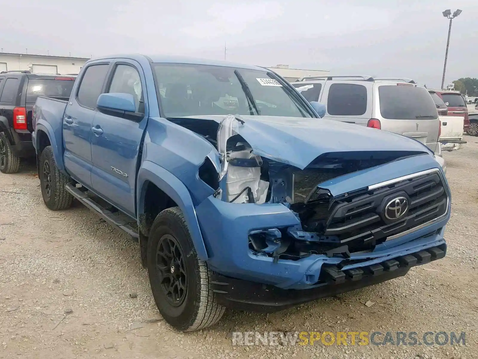 1 Photograph of a damaged car 3TMCZ5AN9KM202796 TOYOTA TACOMA DOU 2019