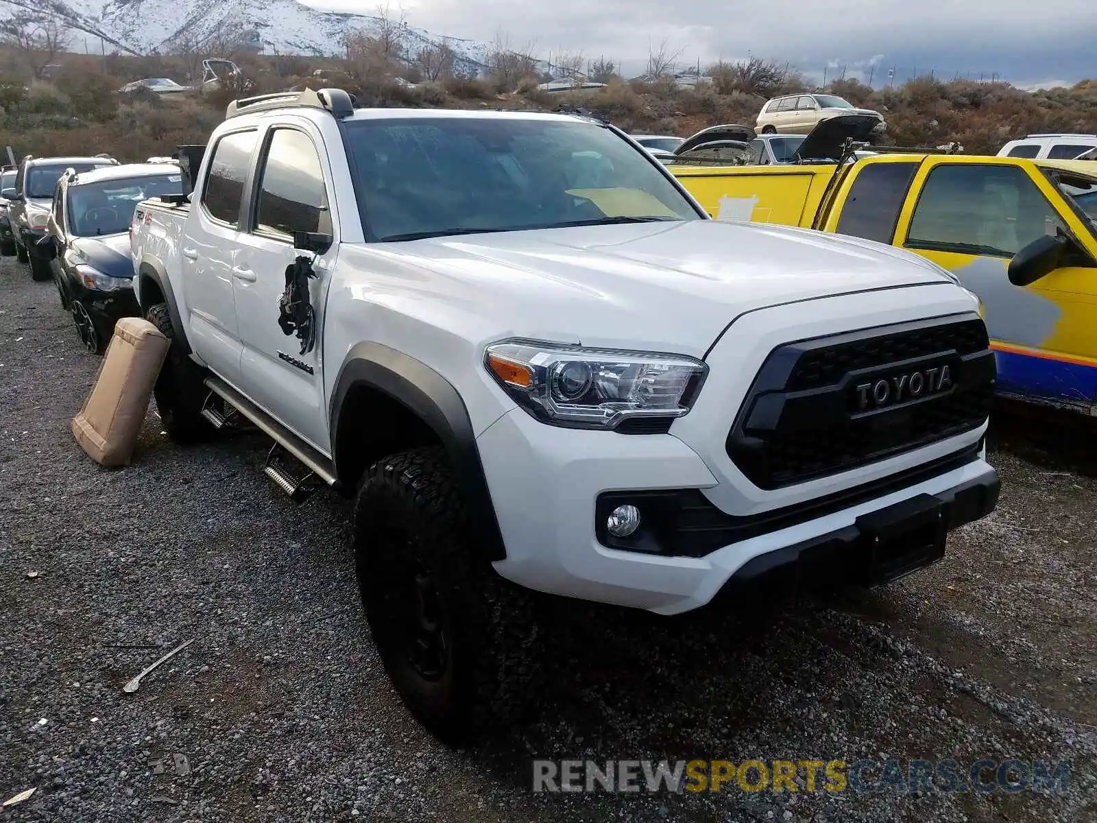 1 Photograph of a damaged car 3TMCZ5AN9KM218691 TOYOTA TACOMA DOU 2019