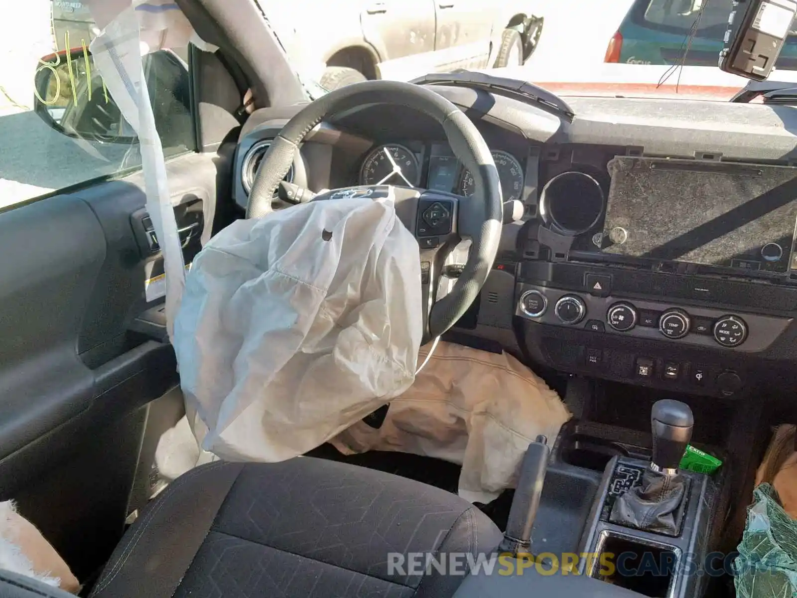 9 Photograph of a damaged car 3TMCZ5AN9KM219842 TOYOTA TACOMA DOU 2019