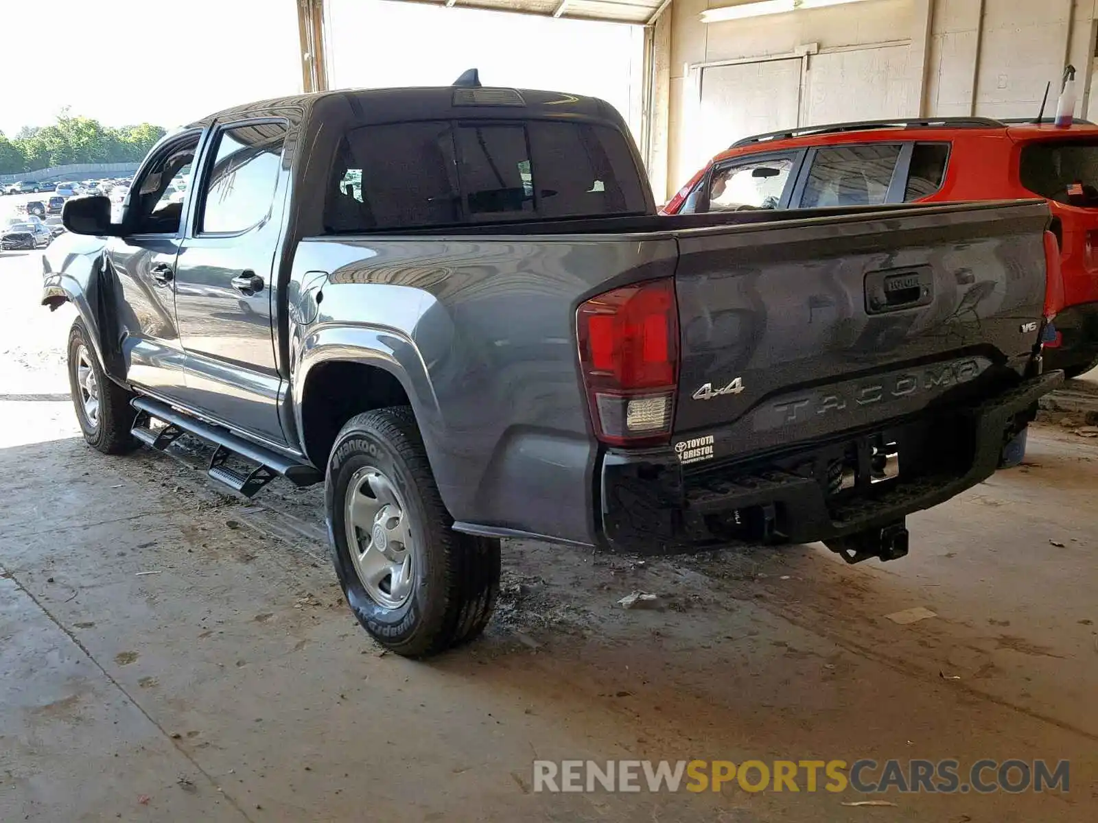 3 Photograph of a damaged car 3TMCZ5AN9KM220893 TOYOTA TACOMA DOU 2019