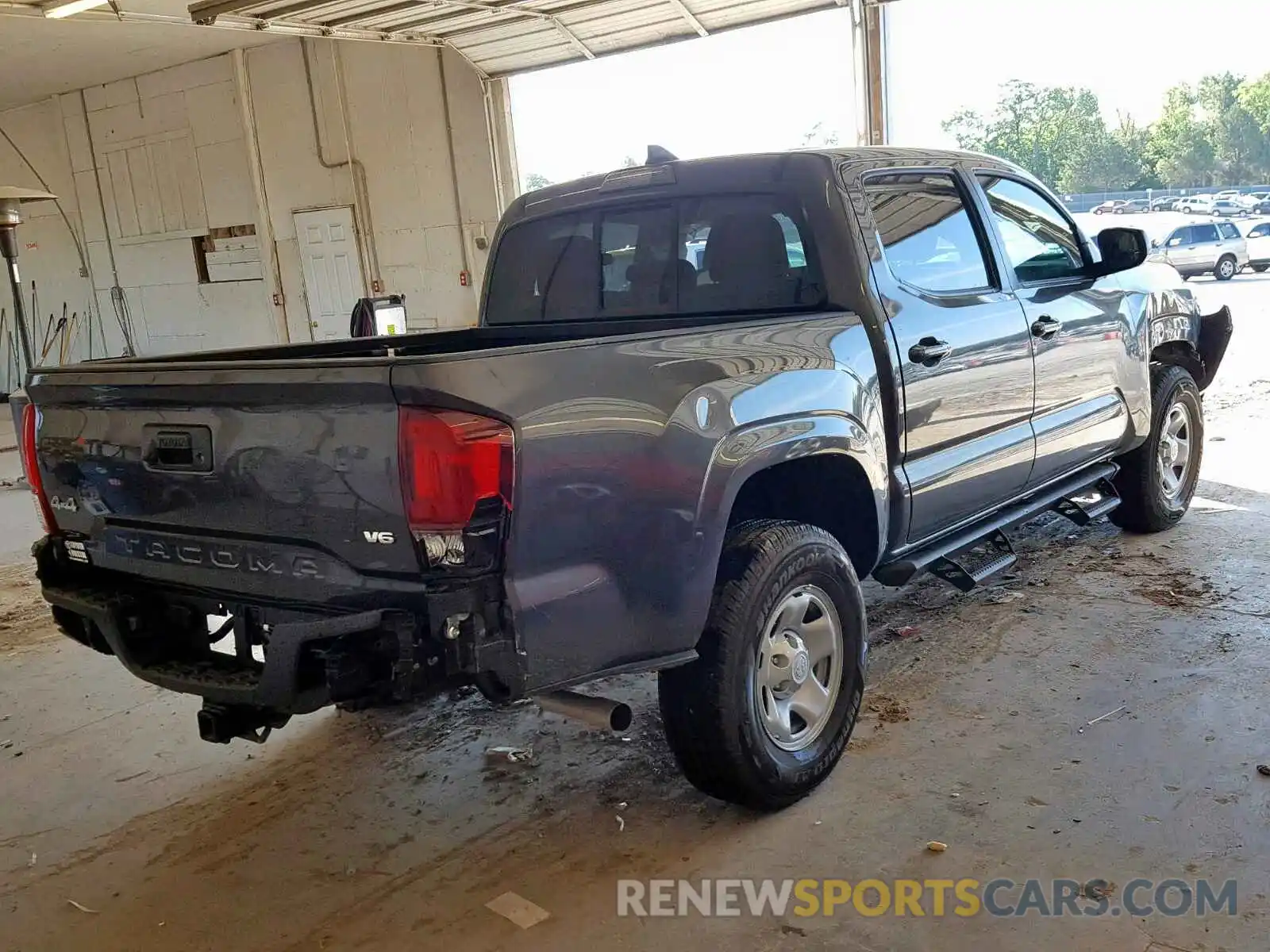 4 Photograph of a damaged car 3TMCZ5AN9KM220893 TOYOTA TACOMA DOU 2019