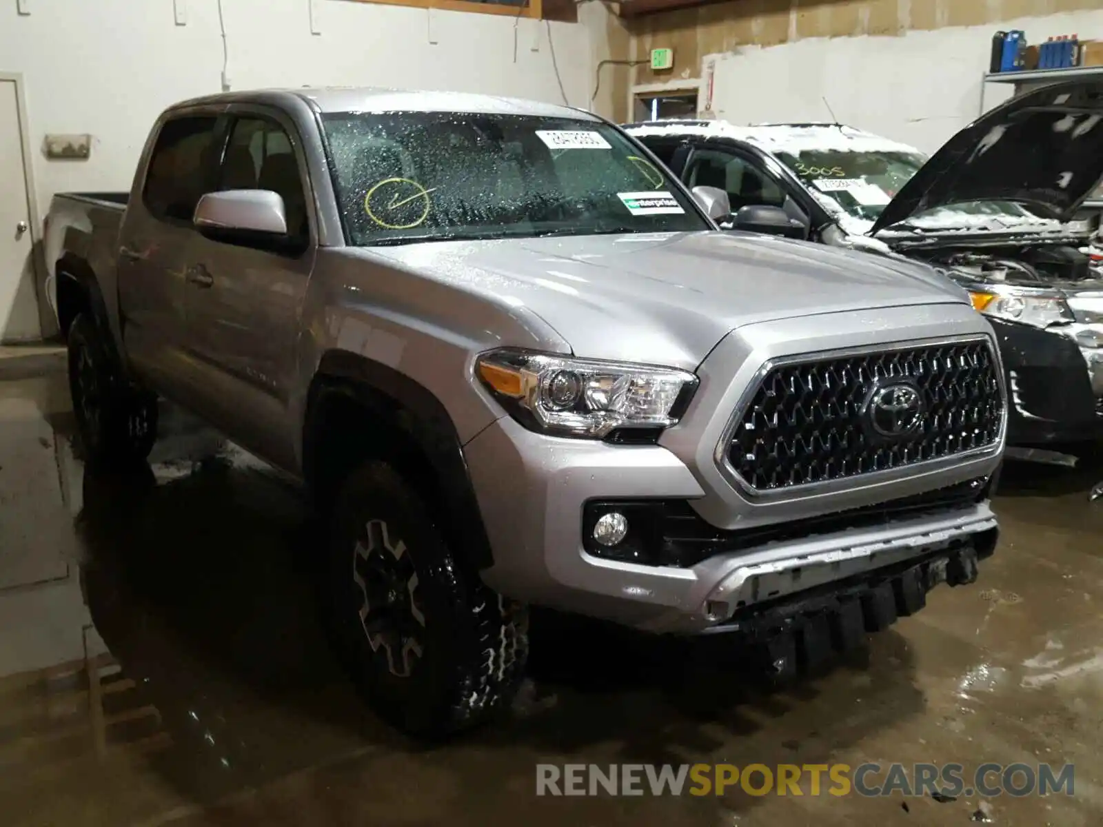 1 Фотография поврежденного автомобиля 3TMCZ5AN9KM247589 TOYOTA TACOMA DOU 2019