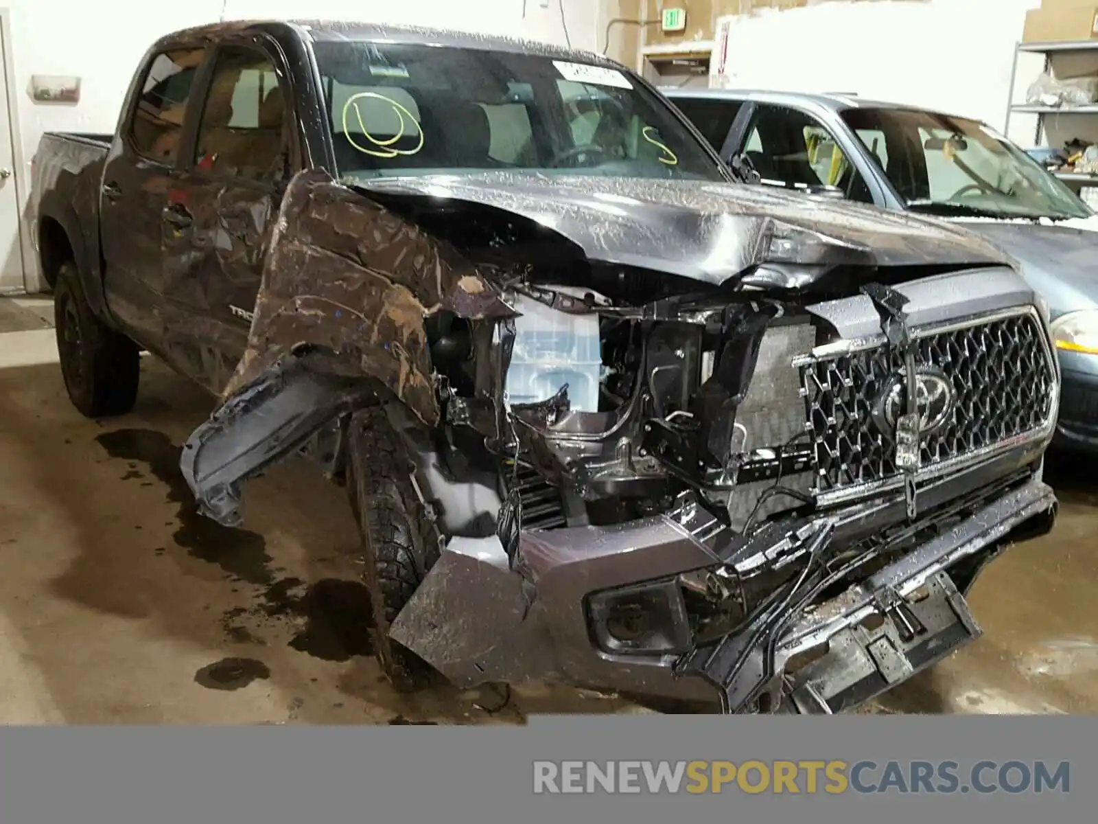 1 Photograph of a damaged car 3TMCZ5ANXKM193381 TOYOTA TACOMA DOU 2019