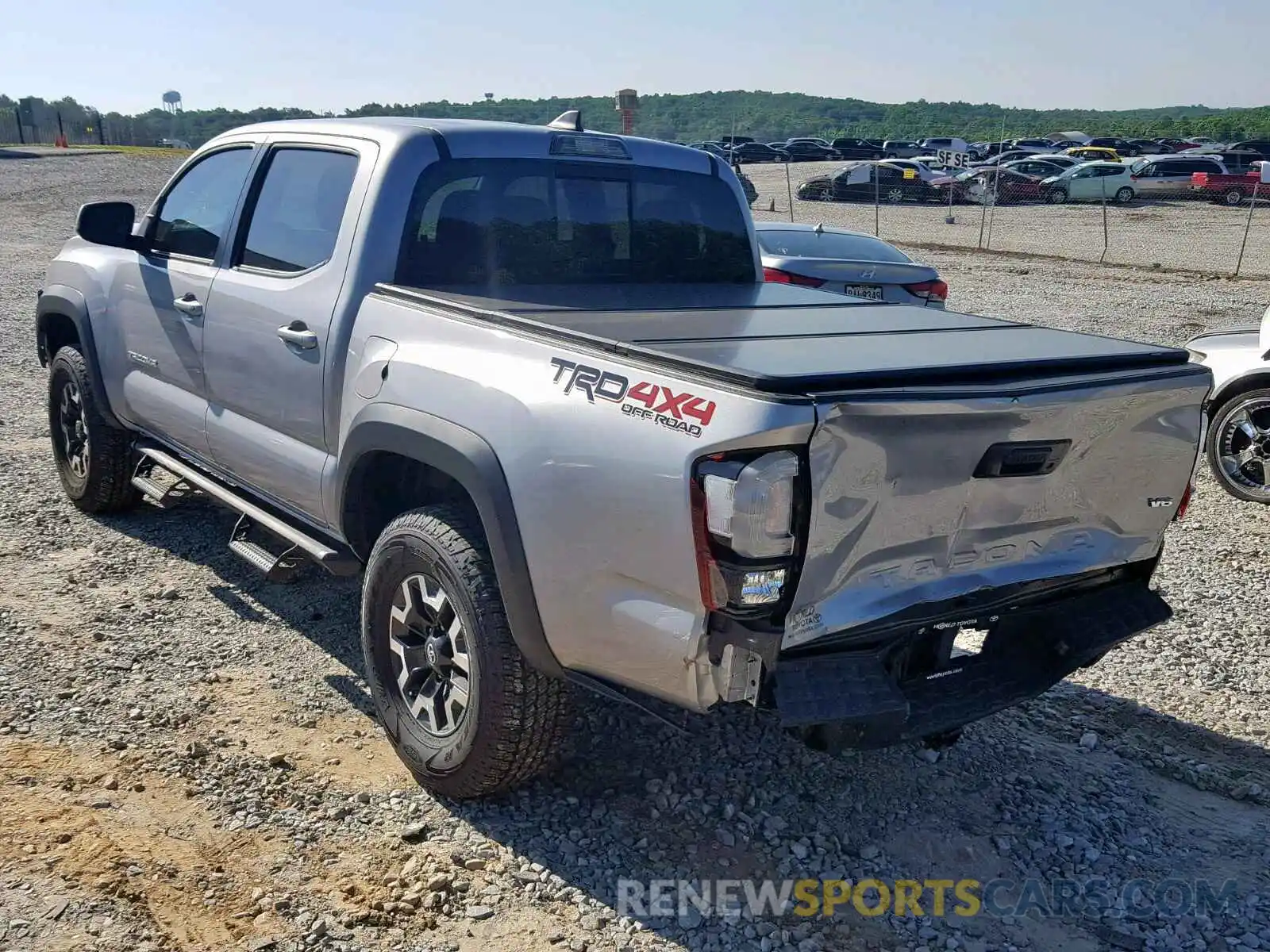 3 Photograph of a damaged car 3TMCZ5ANXKM199035 TOYOTA TACOMA DOU 2019