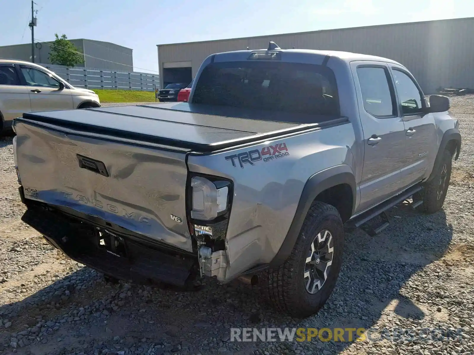 4 Photograph of a damaged car 3TMCZ5ANXKM199035 TOYOTA TACOMA DOU 2019