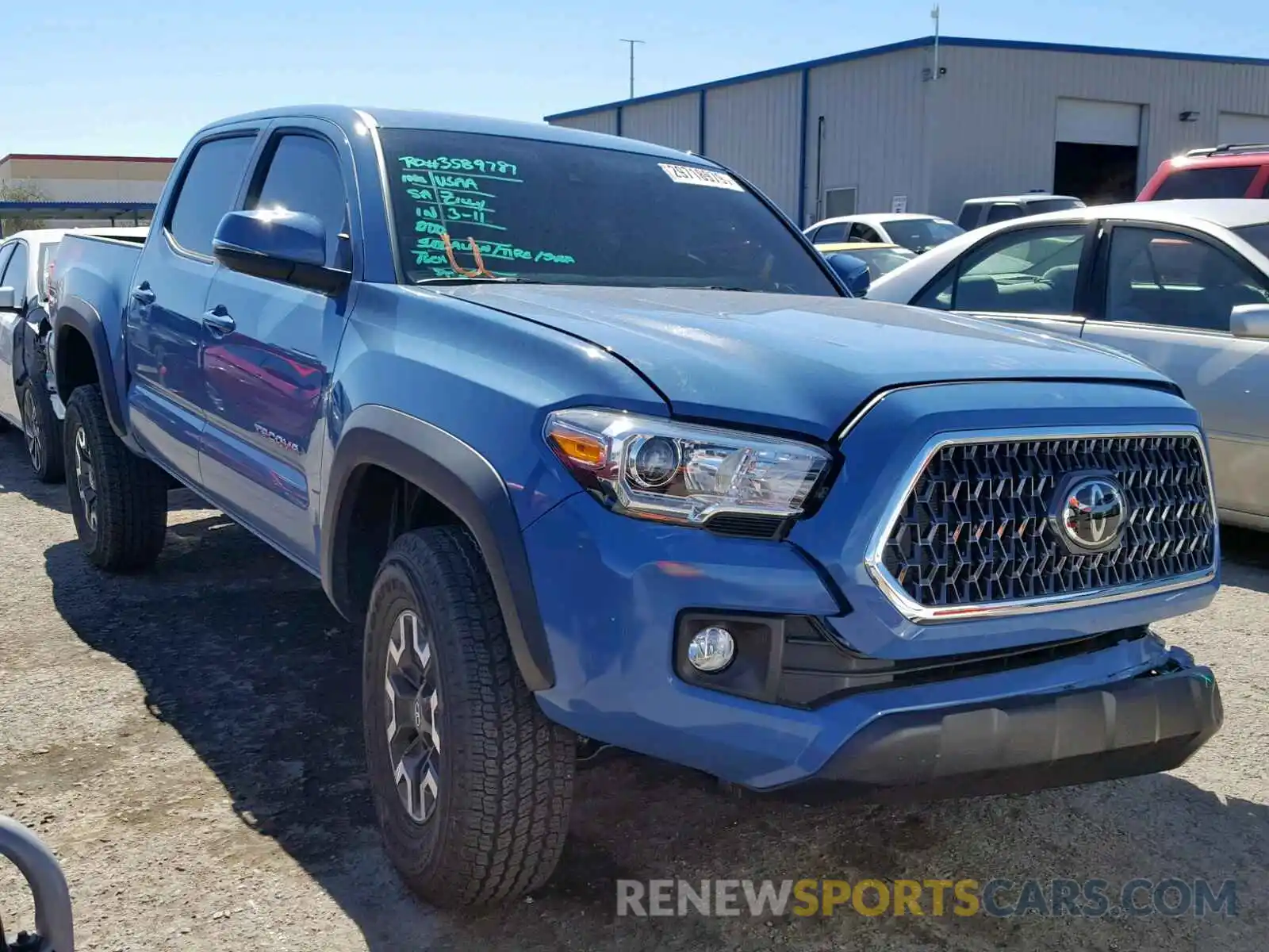 1 Photograph of a damaged car 3TMCZ5ANXKM224211 TOYOTA TACOMA DOU 2019