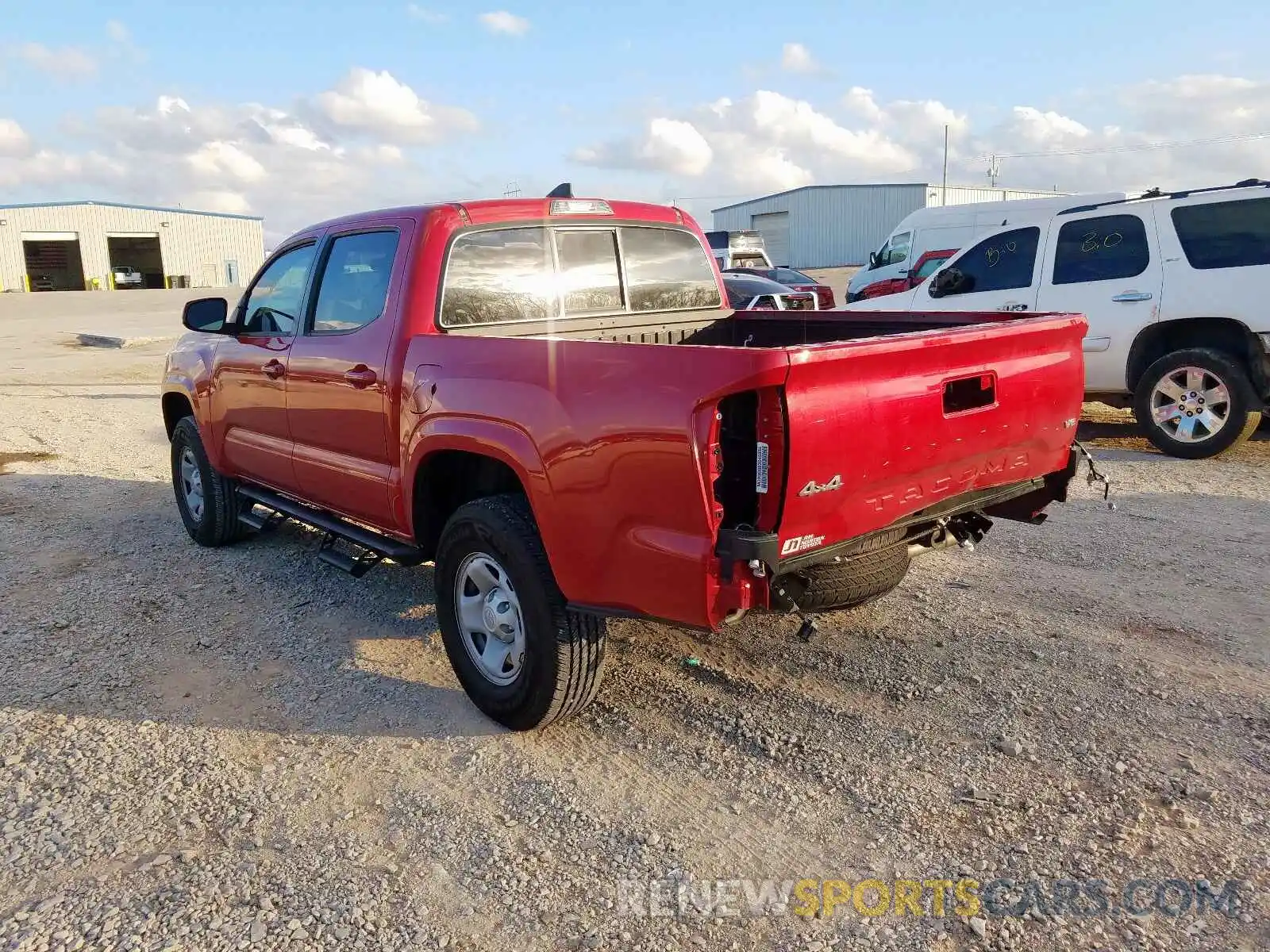 3 Photograph of a damaged car 3TMCZ5ANXKM249965 TOYOTA TACOMA DOU 2019