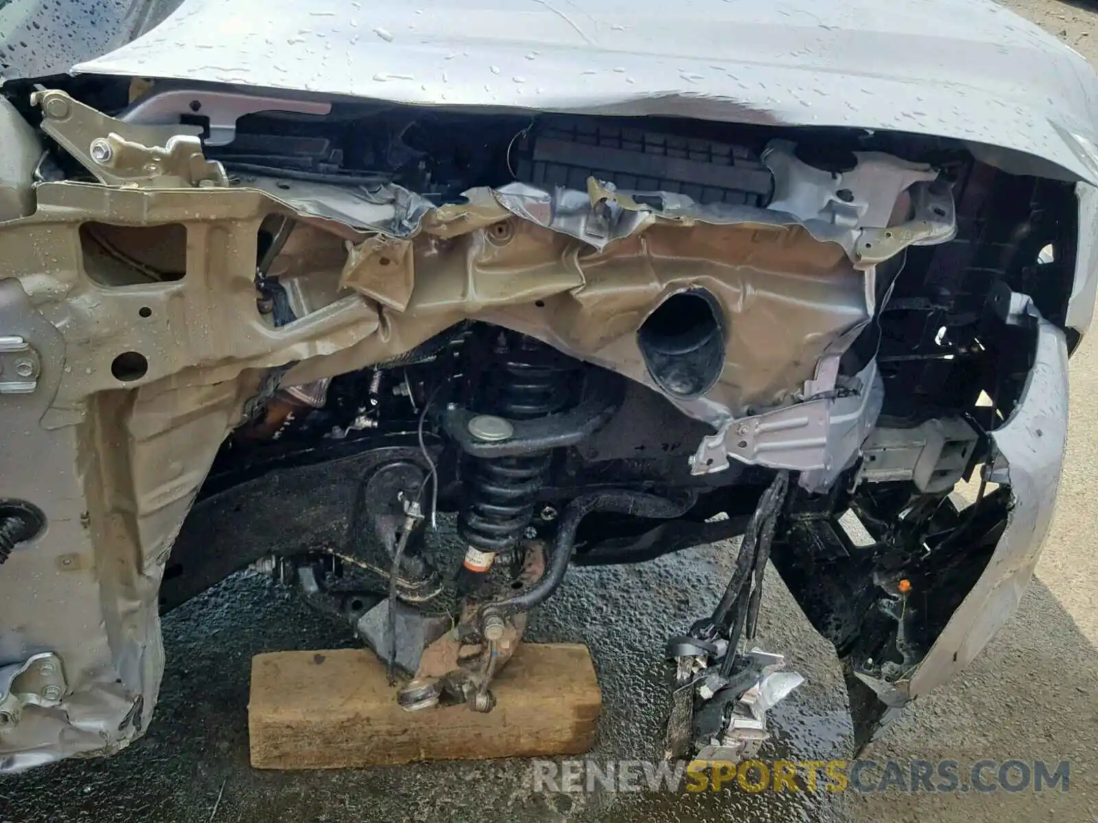 9 Photograph of a damaged car 3TMDZ5BN0KM059112 TOYOTA TACOMA DOU 2019