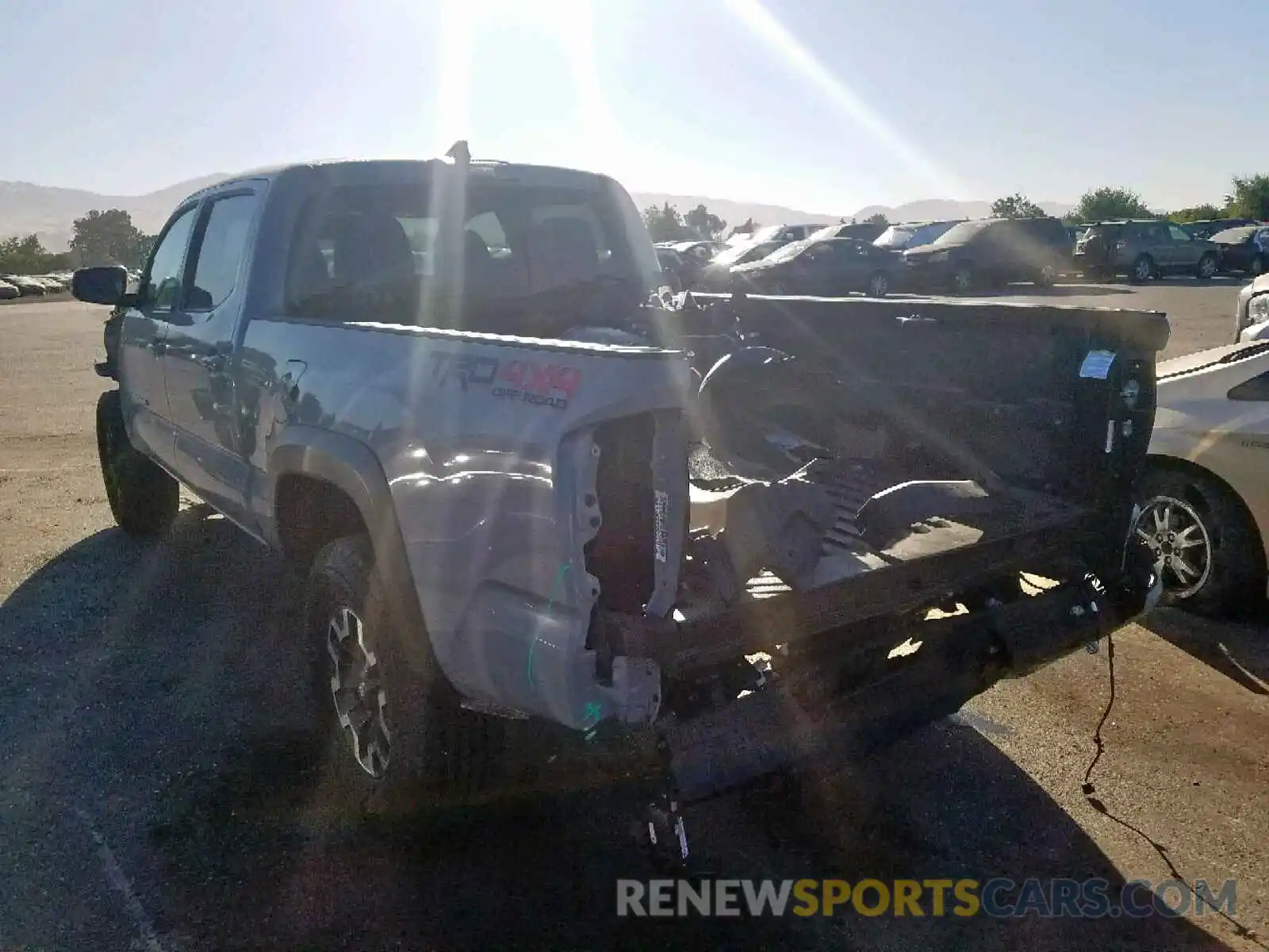 3 Photograph of a damaged car 3TMDZ5BN0KM061880 TOYOTA TACOMA DOU 2019