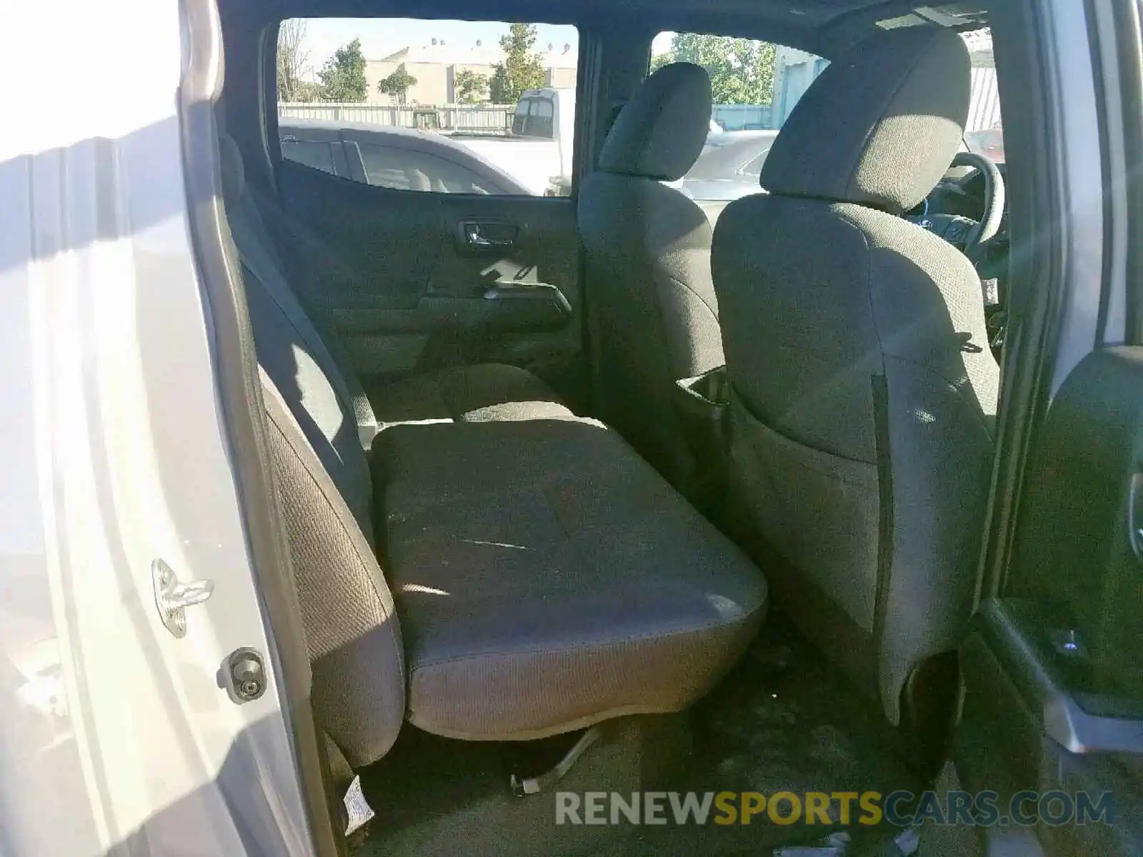 6 Photograph of a damaged car 3TMDZ5BN0KM061880 TOYOTA TACOMA DOU 2019