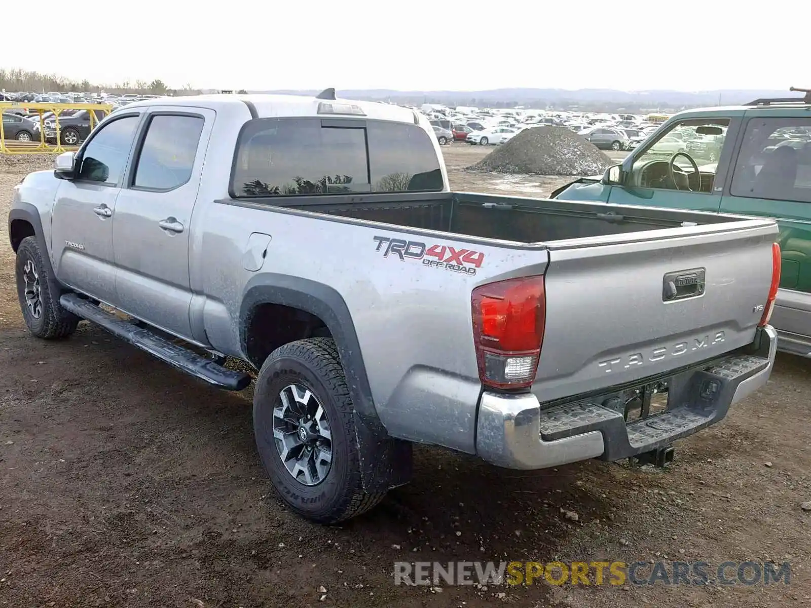 3 Фотография поврежденного автомобиля 3TMDZ5BN1KM055649 TOYOTA TACOMA DOU 2019