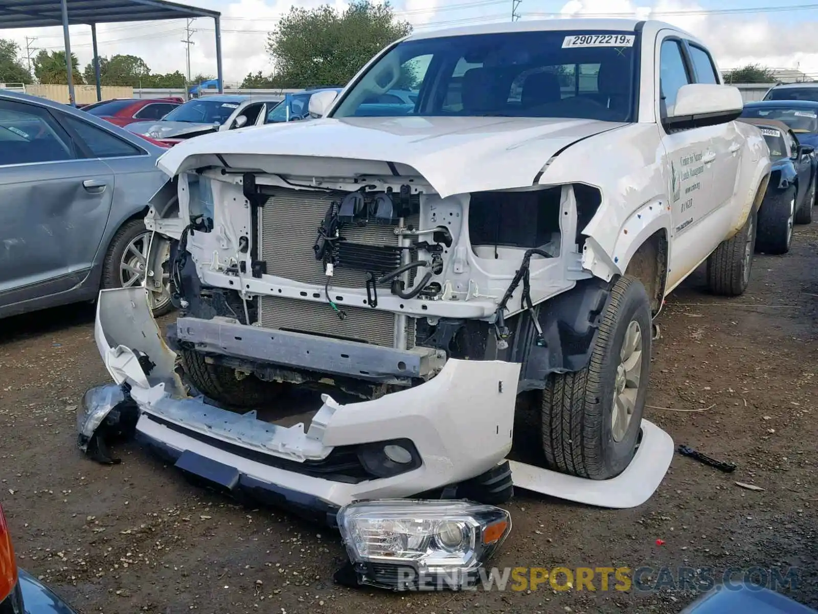 2 Фотография поврежденного автомобиля 3TMDZ5BN1KM057868 TOYOTA TACOMA DOU 2019