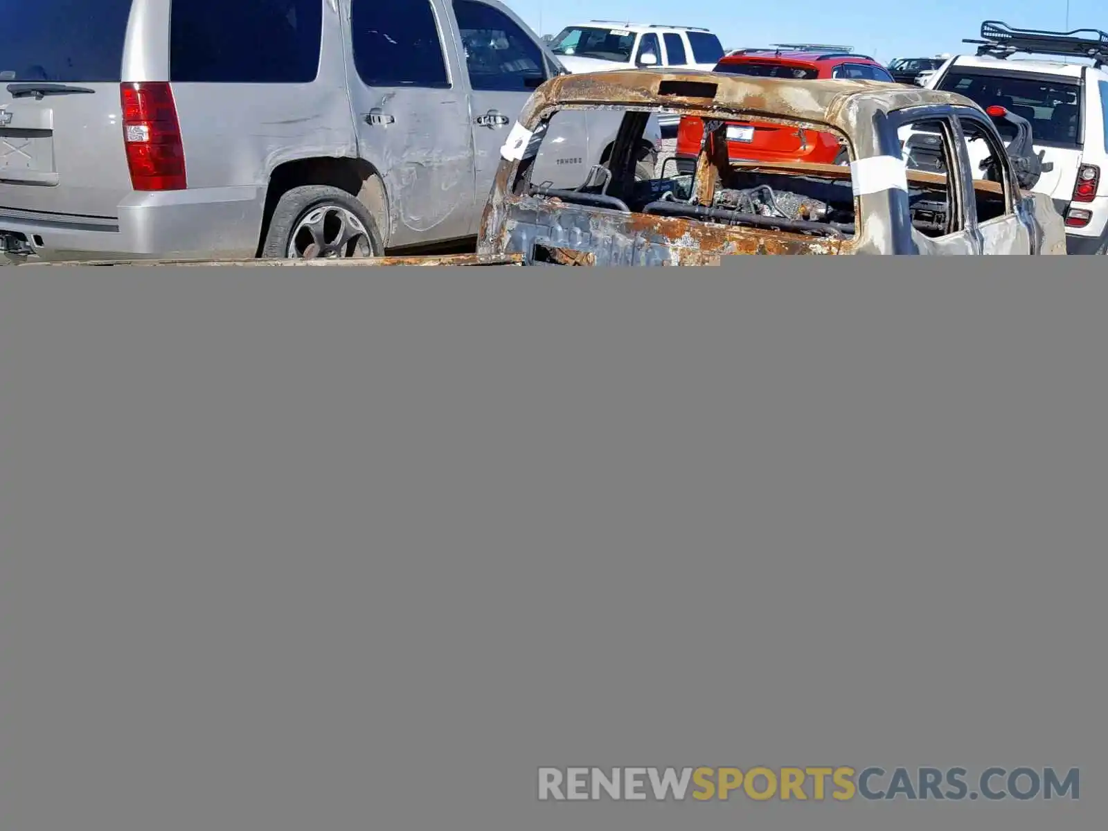 4 Photograph of a damaged car 3TMDZ5BN2KM057779 TOYOTA TACOMA DOU 2019