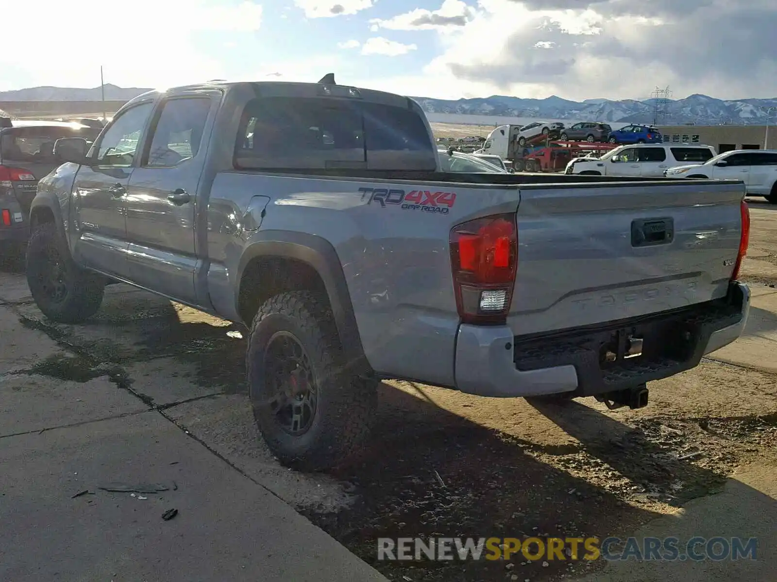 3 Photograph of a damaged car 3TMDZ5BN2KM057832 TOYOTA TACOMA DOU 2019