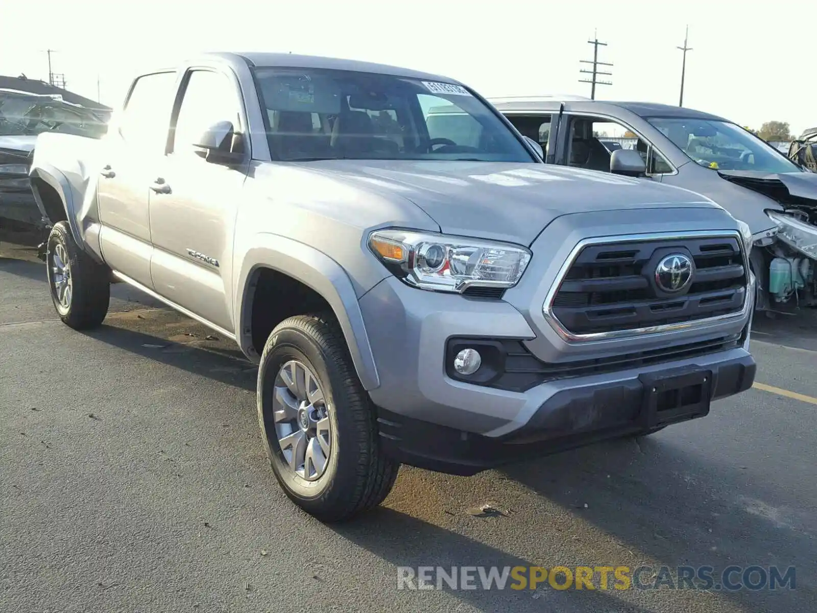 1 Photograph of a damaged car 3TMDZ5BN4KM055824 TOYOTA TACOMA DOU 2019