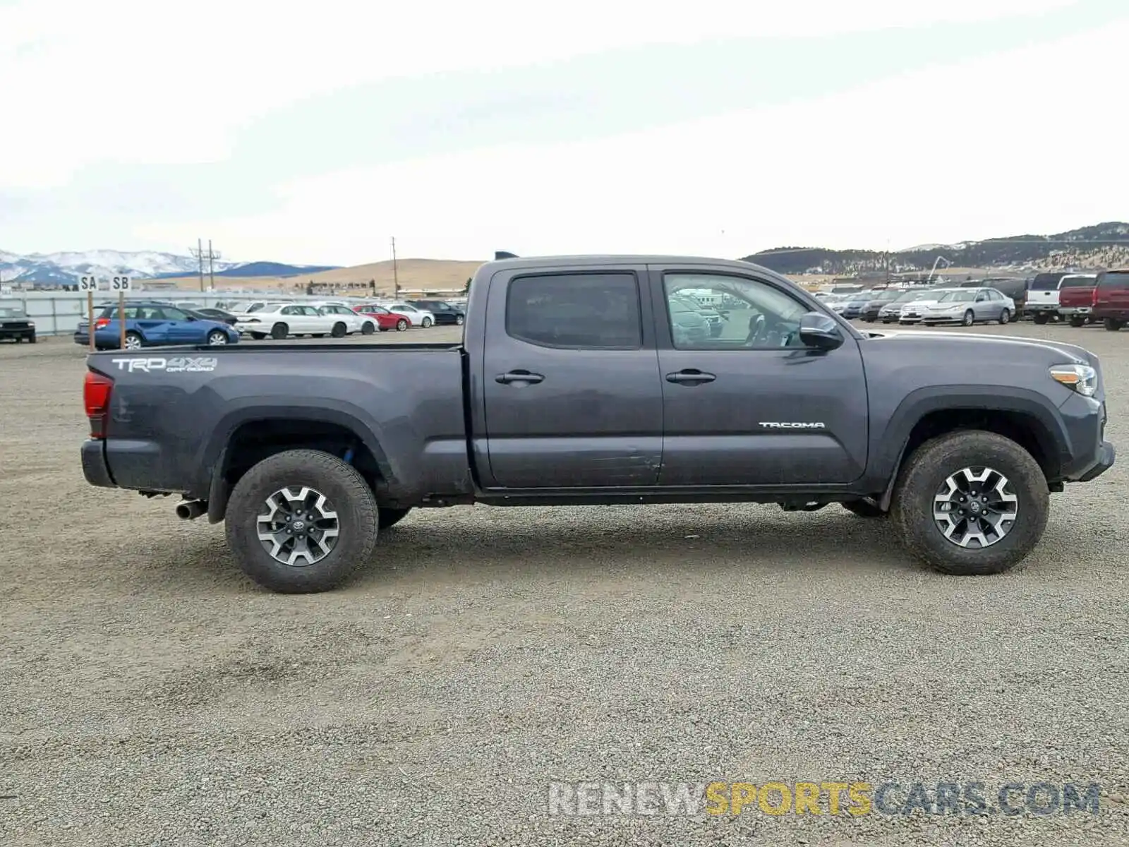 9 Фотография поврежденного автомобиля 3TMDZ5BN4KM056195 TOYOTA TACOMA DOU 2019