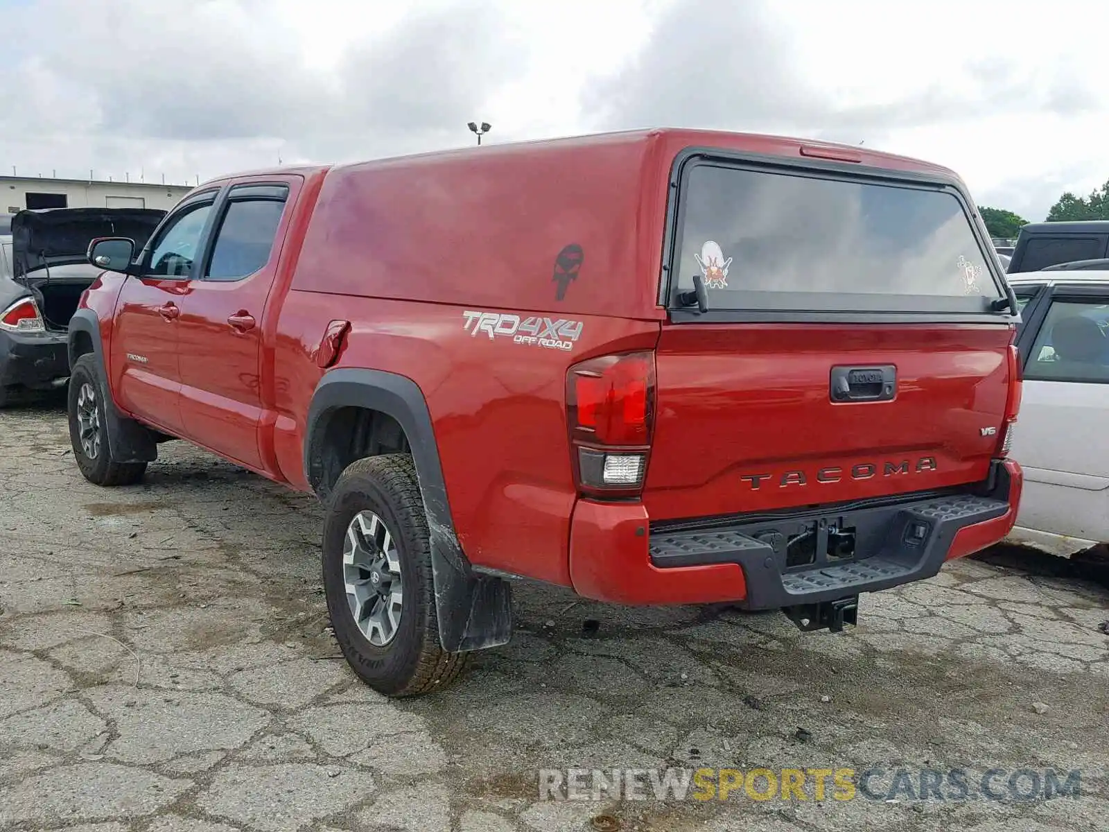 3 Photograph of a damaged car 3TMDZ5BN4KM056942 TOYOTA TACOMA DOU 2019