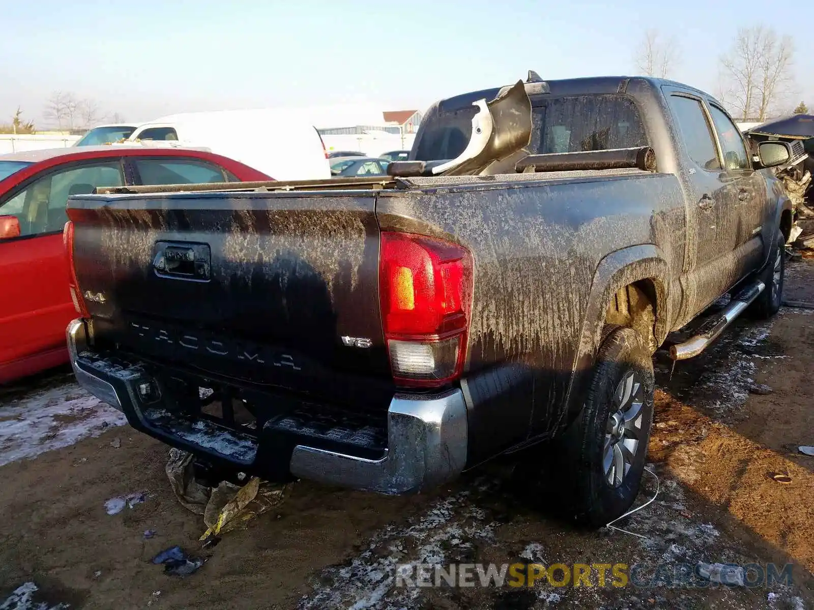 4 Photograph of a damaged car 3TMDZ5BN4KM061171 TOYOTA TACOMA DOU 2019