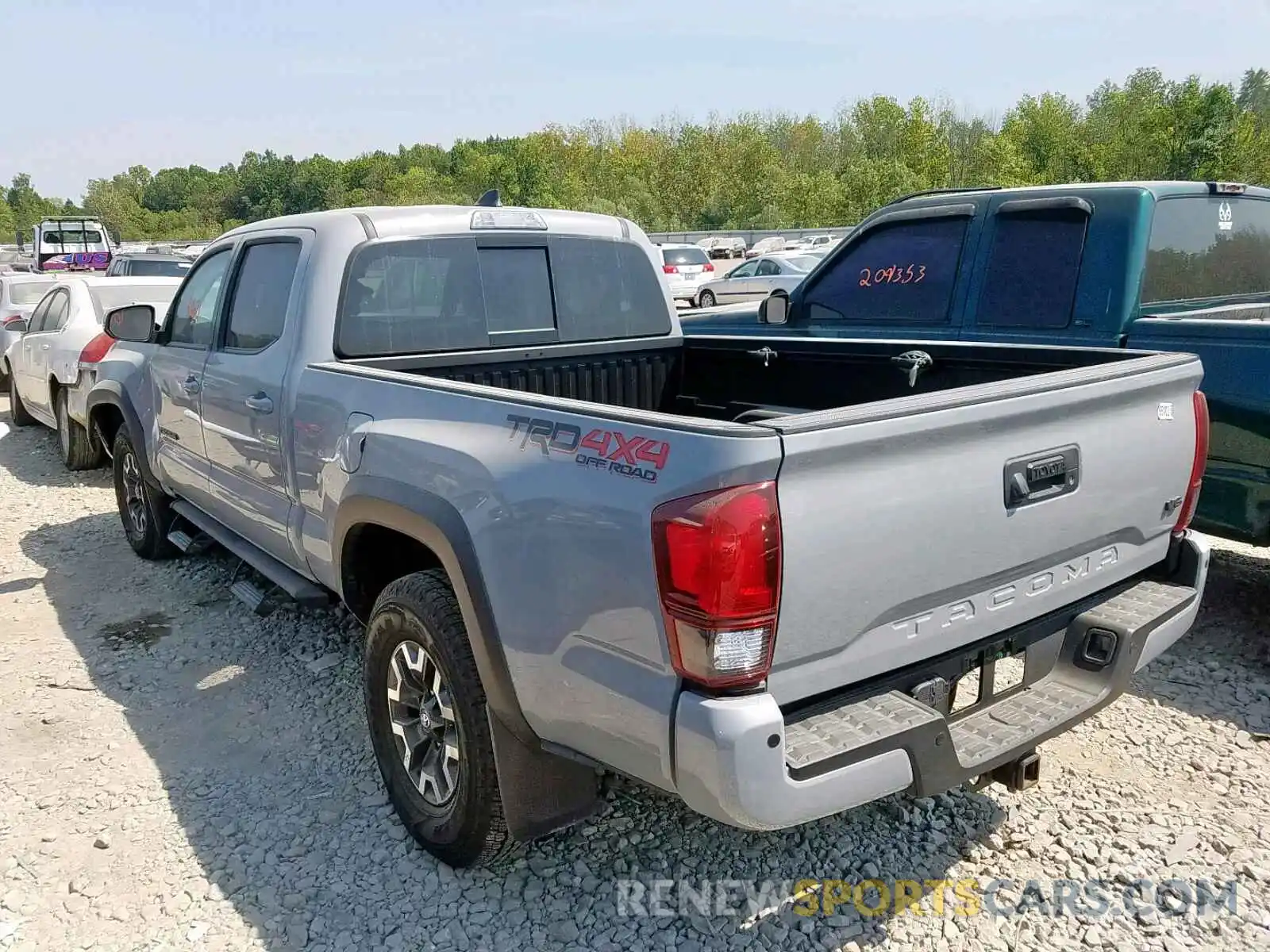 3 Фотография поврежденного автомобиля 3TMDZ5BN4KM071098 TOYOTA TACOMA DOU 2019