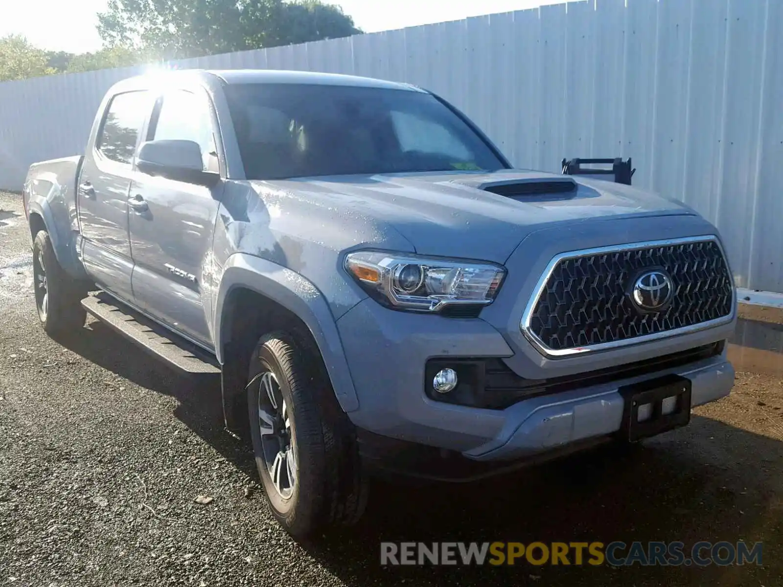 1 Photograph of a damaged car 3TMDZ5BN5KM055198 TOYOTA TACOMA DOU 2019