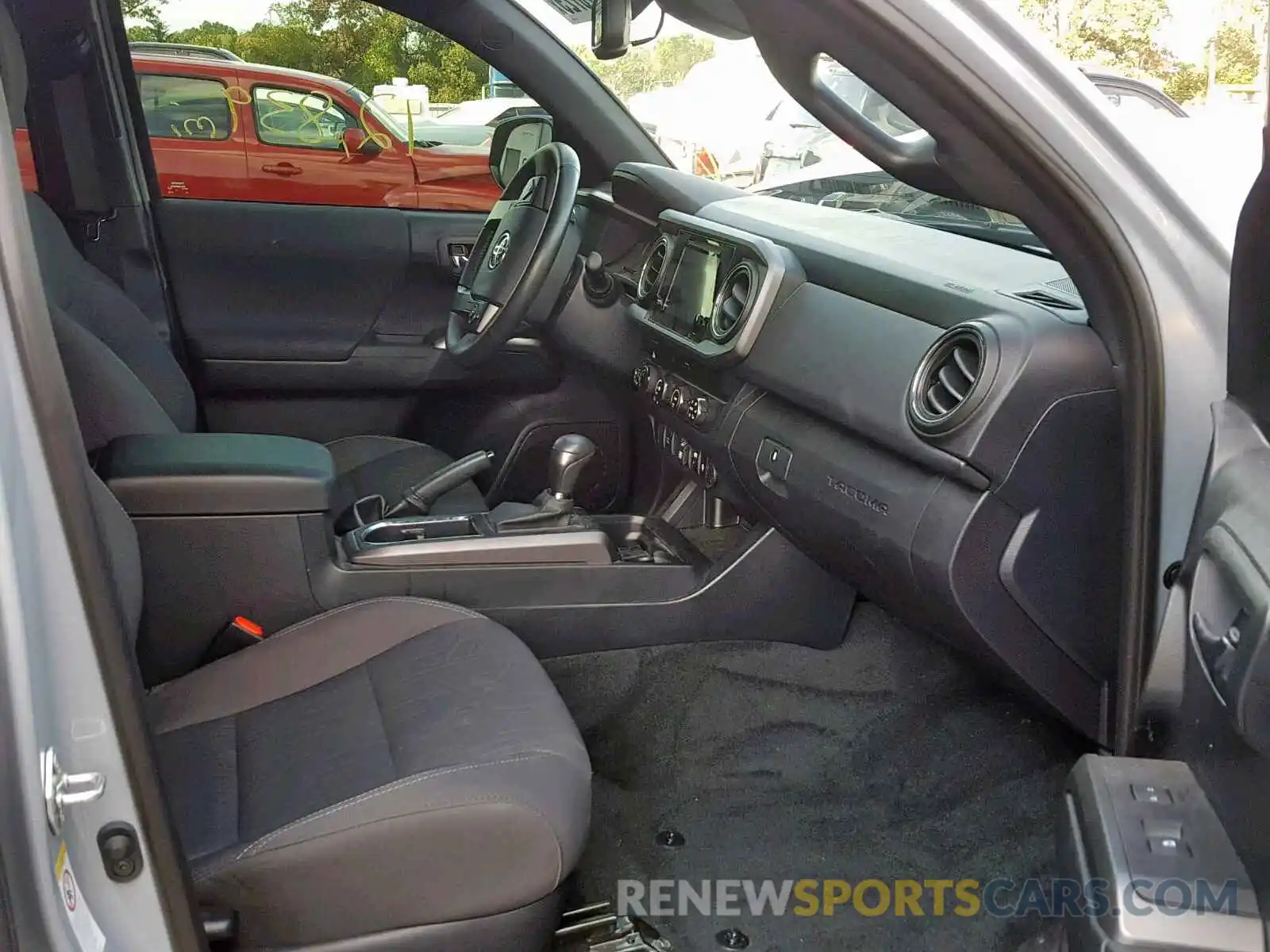 5 Photograph of a damaged car 3TMDZ5BN6KM059227 TOYOTA TACOMA DOU 2019