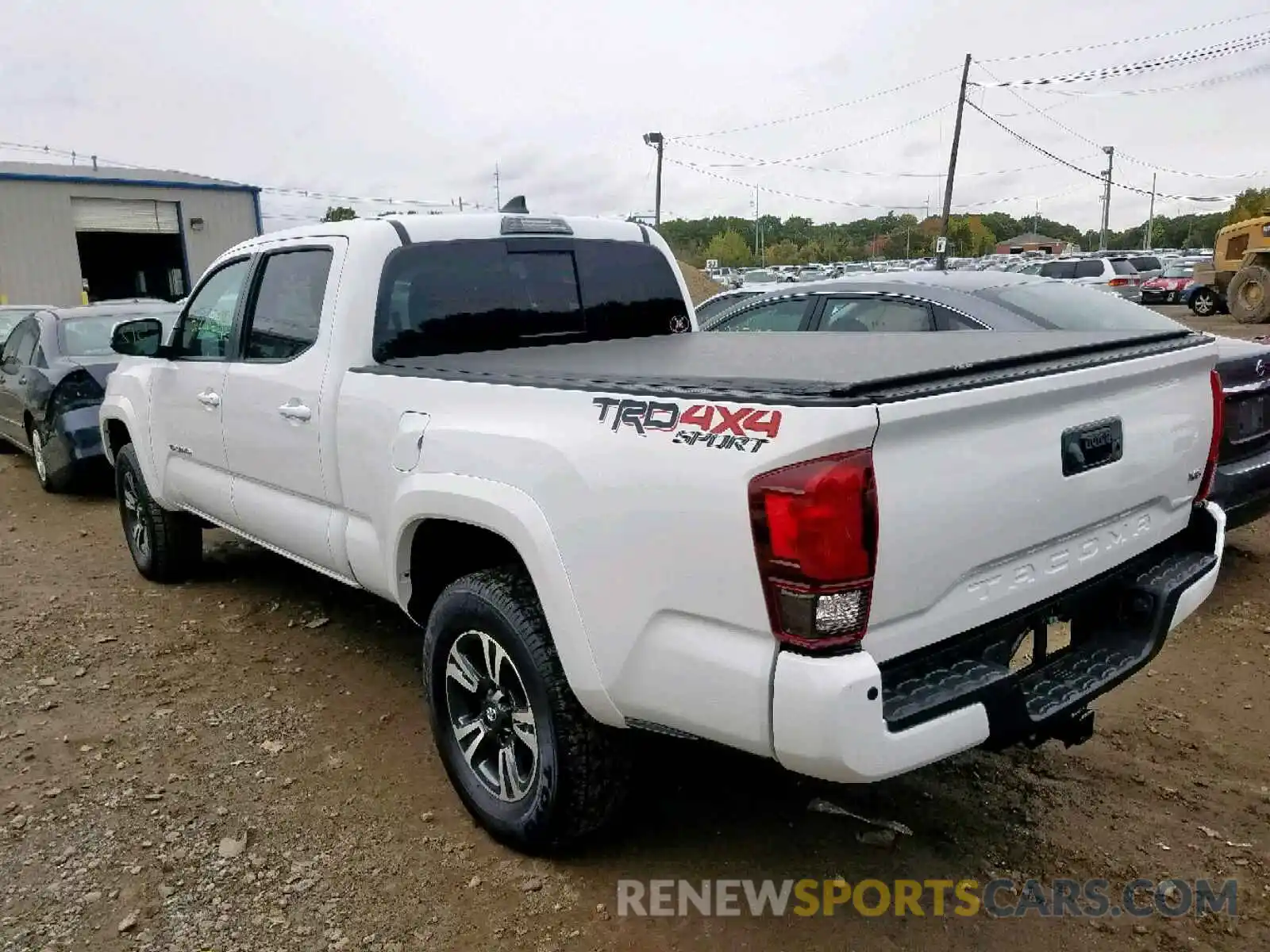 3 Photograph of a damaged car 3TMDZ5BN6KM061527 TOYOTA TACOMA DOU 2019