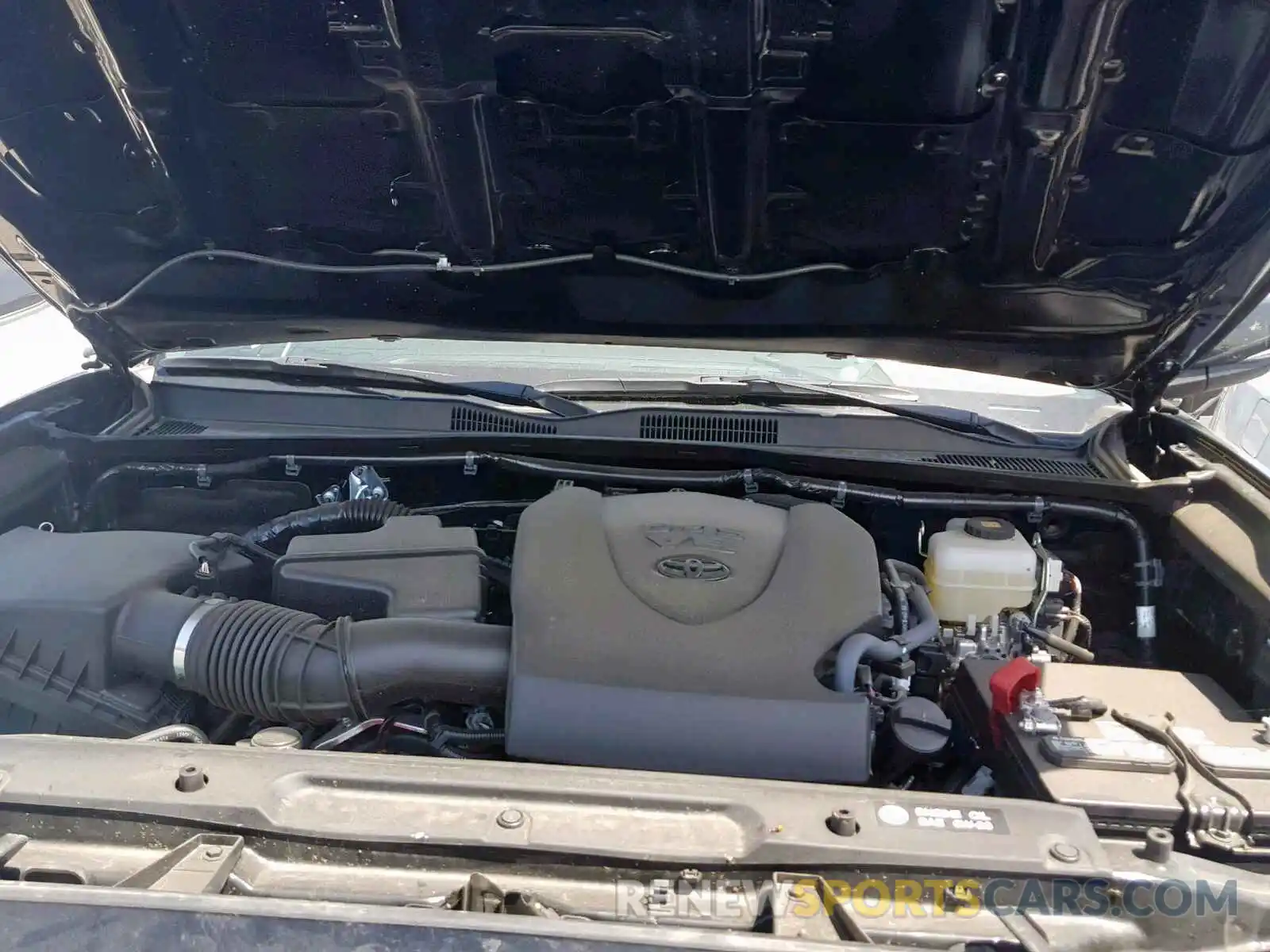 7 Photograph of a damaged car 3TMDZ5BN7KM056224 TOYOTA TACOMA DOU 2019