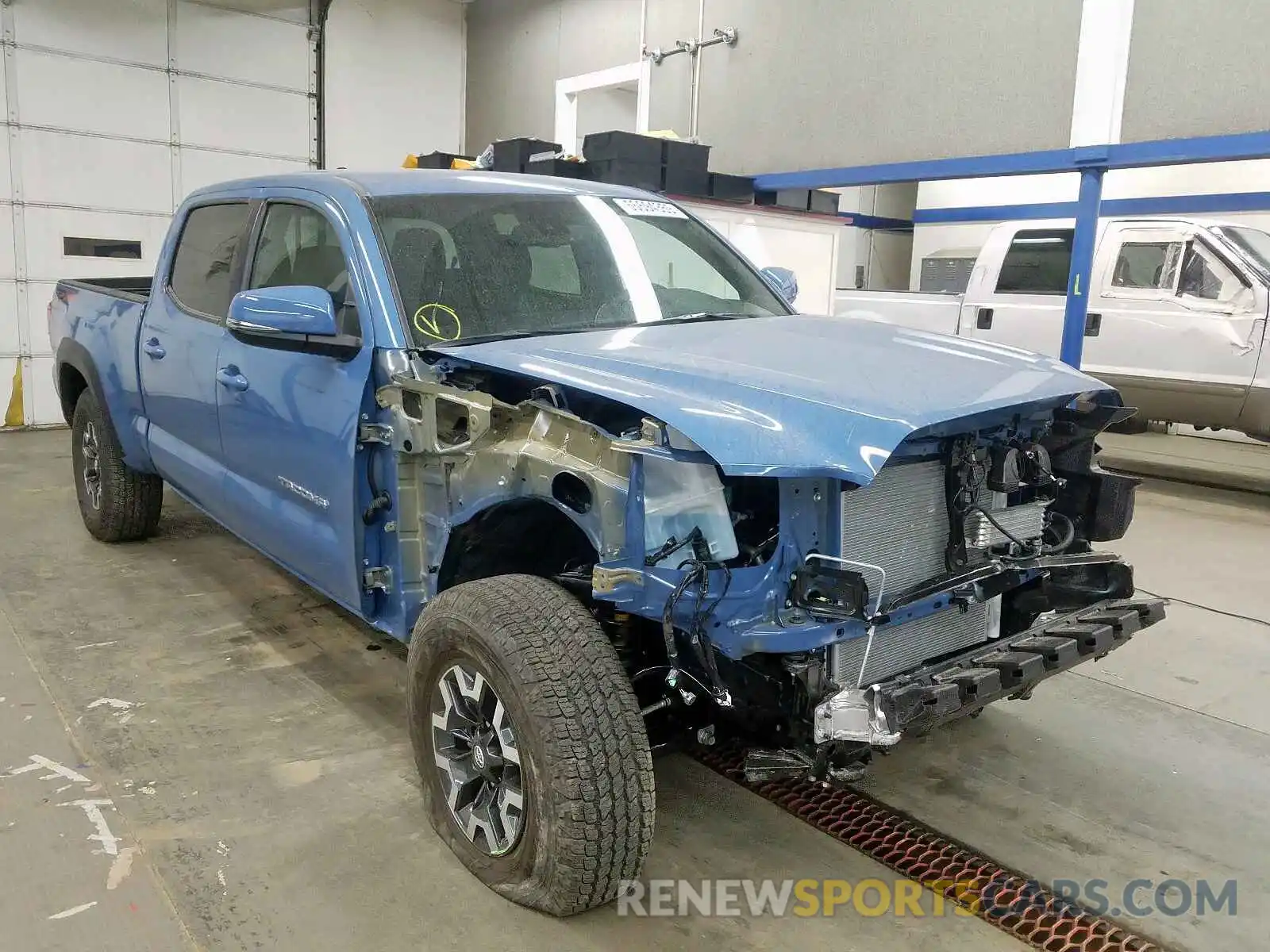 1 Photograph of a damaged car 3TMDZ5BN7KM074688 TOYOTA TACOMA DOU 2019