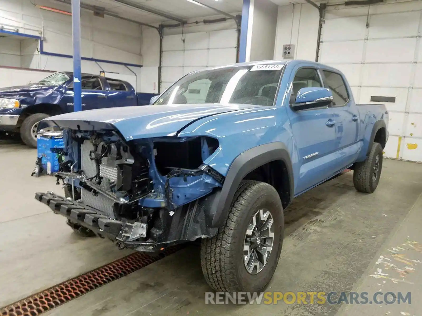 2 Photograph of a damaged car 3TMDZ5BN7KM074688 TOYOTA TACOMA DOU 2019