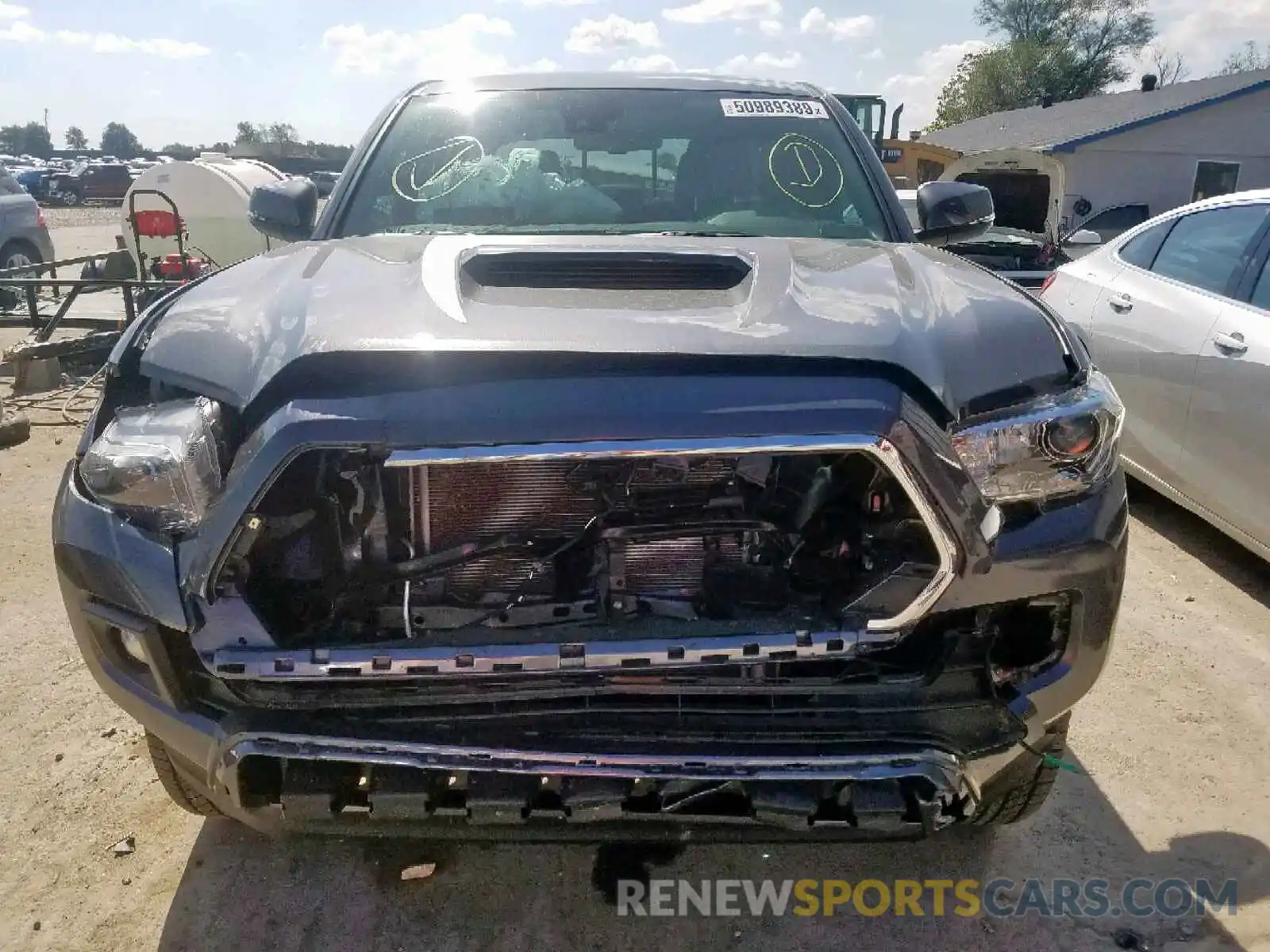 9 Photograph of a damaged car 3TMDZ5BN8KM067703 TOYOTA TACOMA DOU 2019