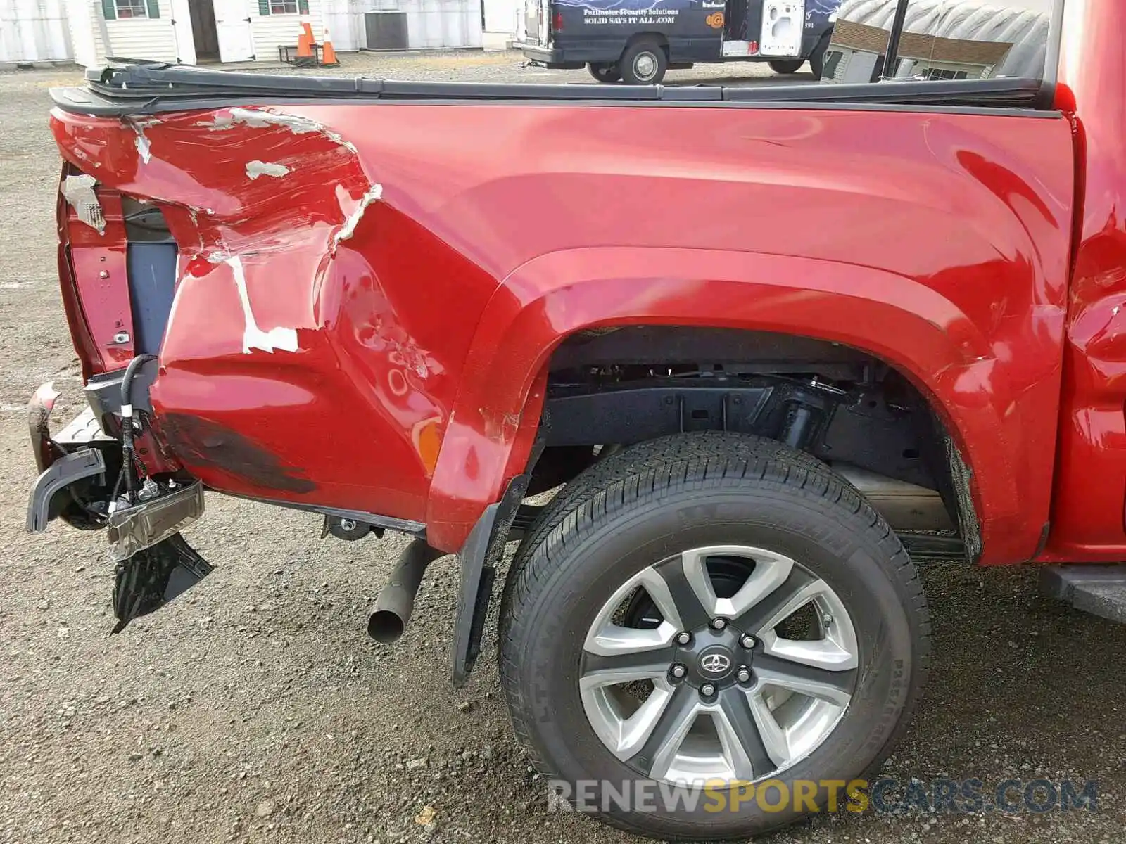 9 Photograph of a damaged car 3TMGZ5AN0KM257574 TOYOTA TACOMA DOU 2019