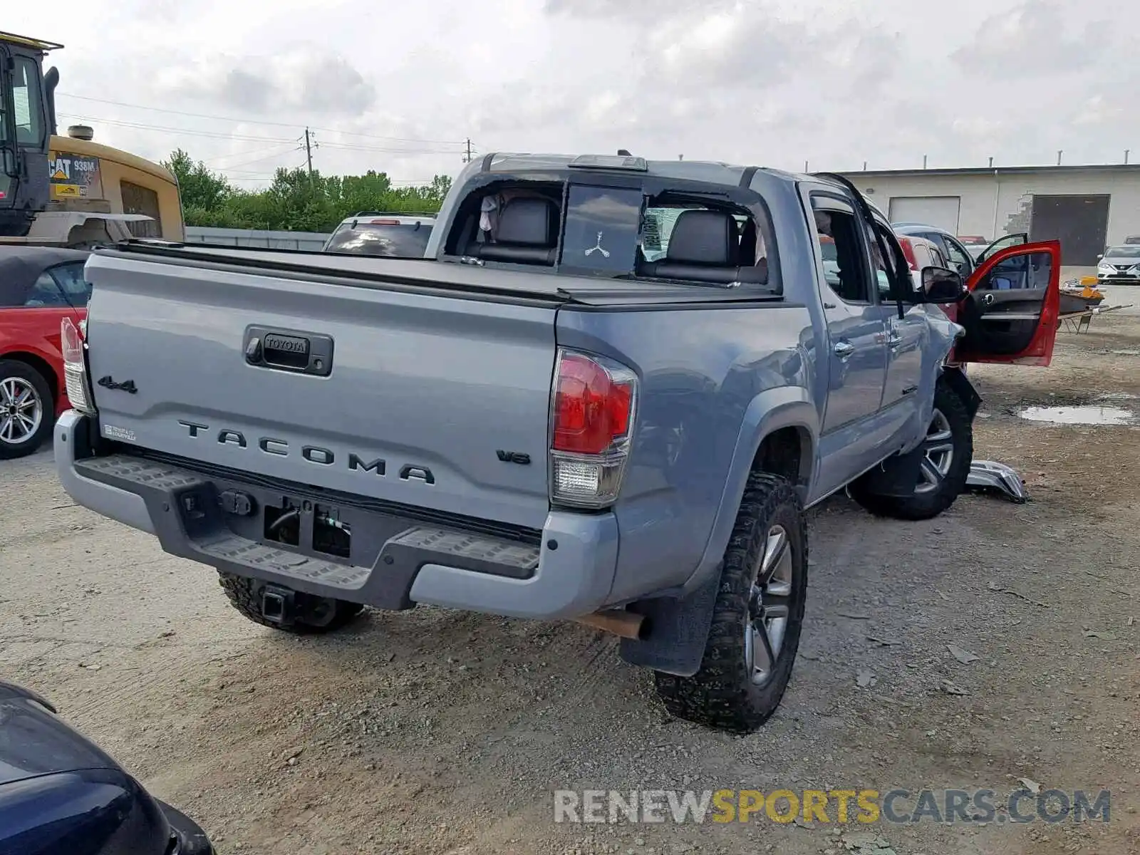 4 Photograph of a damaged car 3TMGZ5AN4KM214209 TOYOTA TACOMA DOU 2019