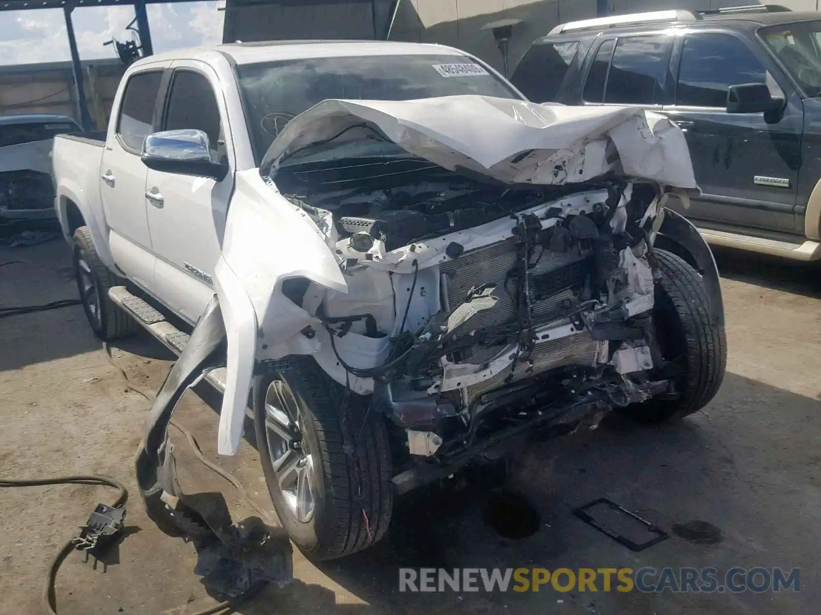 1 Photograph of a damaged car 3TMGZ5AN8KM211524 TOYOTA TACOMA DOU 2019