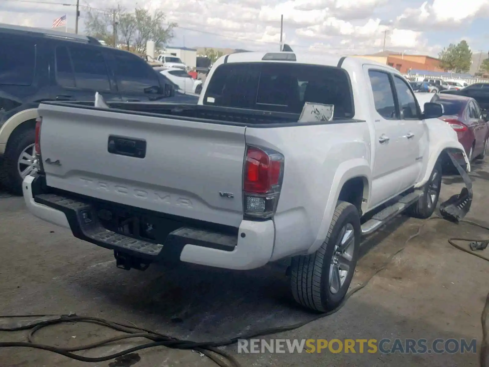 4 Photograph of a damaged car 3TMGZ5AN8KM211524 TOYOTA TACOMA DOU 2019