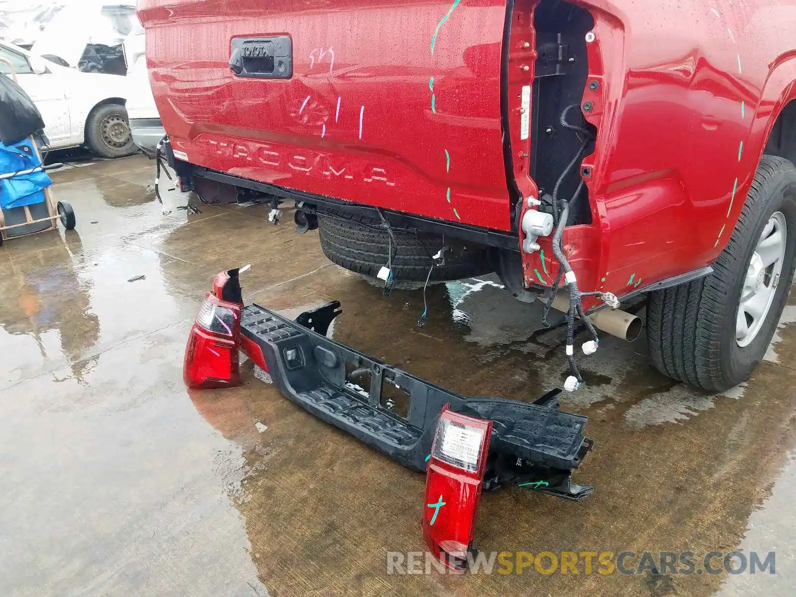 9 Photograph of a damaged car 5TFAX5GN0KX141000 TOYOTA TACOMA DOU 2019