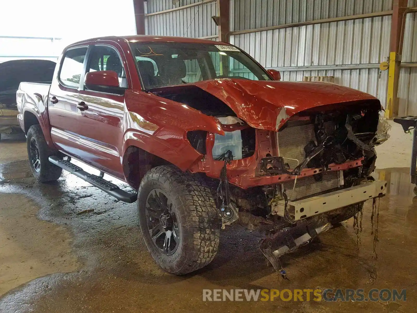 1 Photograph of a damaged car 5TFAX5GN2KX135697 TOYOTA TACOMA DOU 2019