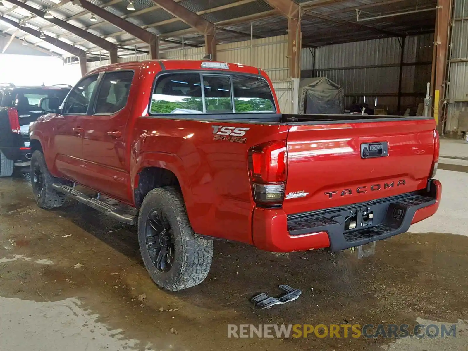 3 Photograph of a damaged car 5TFAX5GN2KX135697 TOYOTA TACOMA DOU 2019