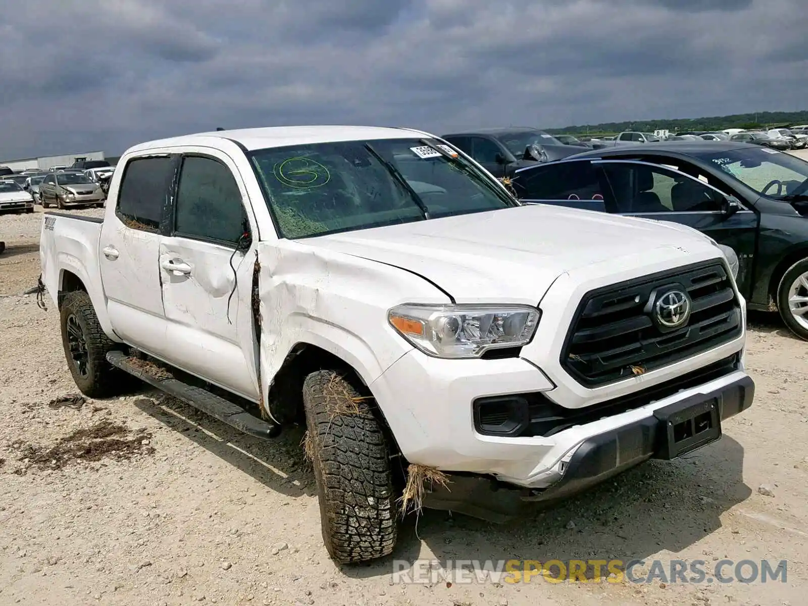 1 Photograph of a damaged car 5TFAX5GN2KX143864 TOYOTA TACOMA DOU 2019