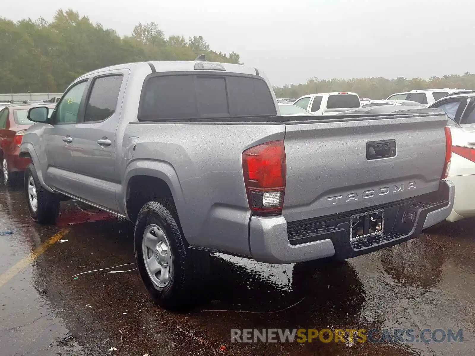 3 Photograph of a damaged car 5TFAX5GN3KX134011 TOYOTA TACOMA DOU 2019