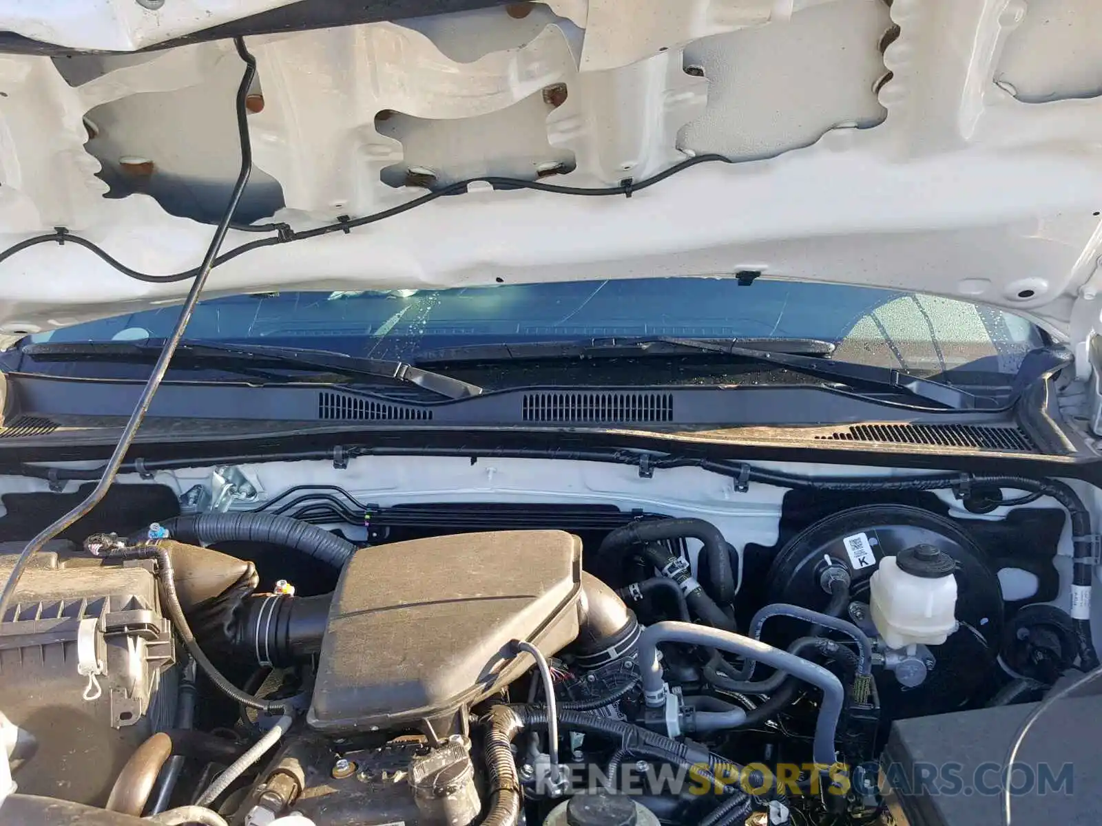 7 Photograph of a damaged car 5TFAX5GN3KX136390 TOYOTA TACOMA DOU 2019