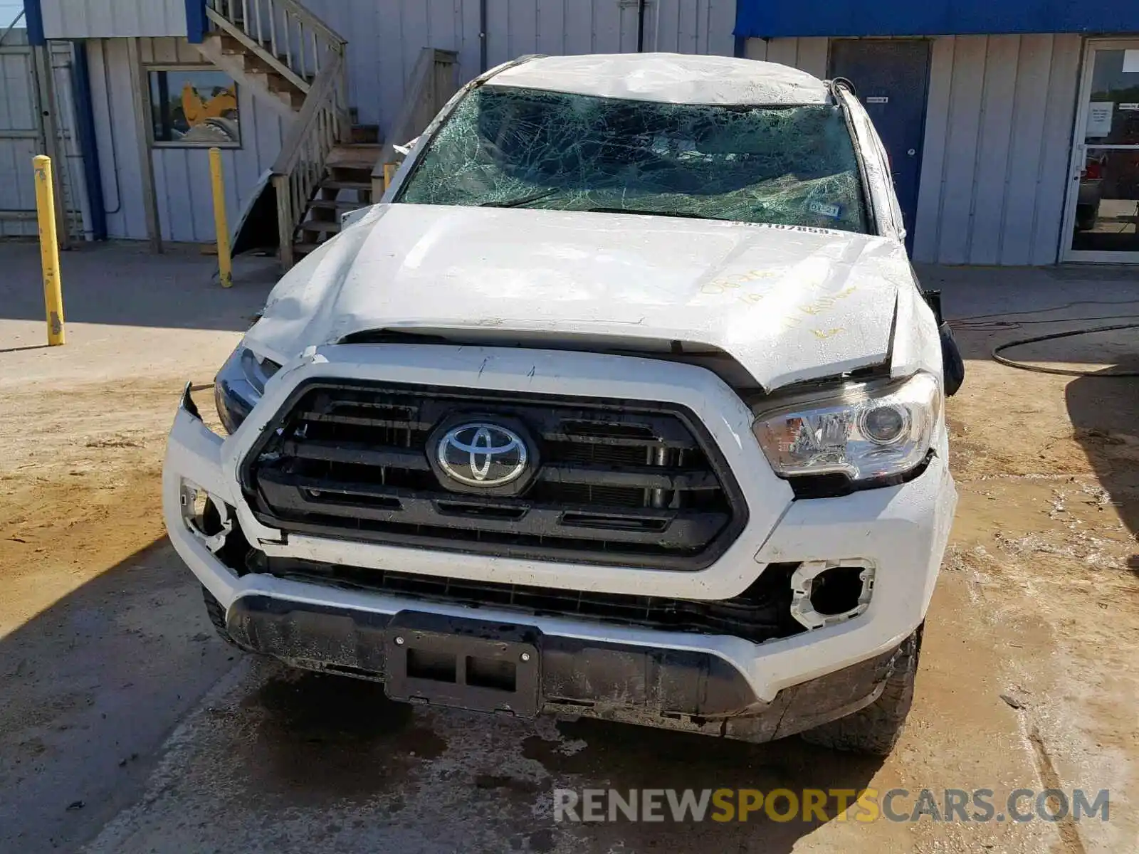 9 Photograph of a damaged car 5TFAX5GN5KX140876 TOYOTA TACOMA DOU 2019