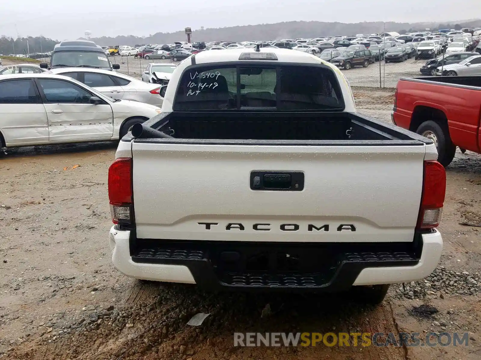 9 Photograph of a damaged car 5TFAX5GN5KX155409 TOYOTA TACOMA DOU 2019