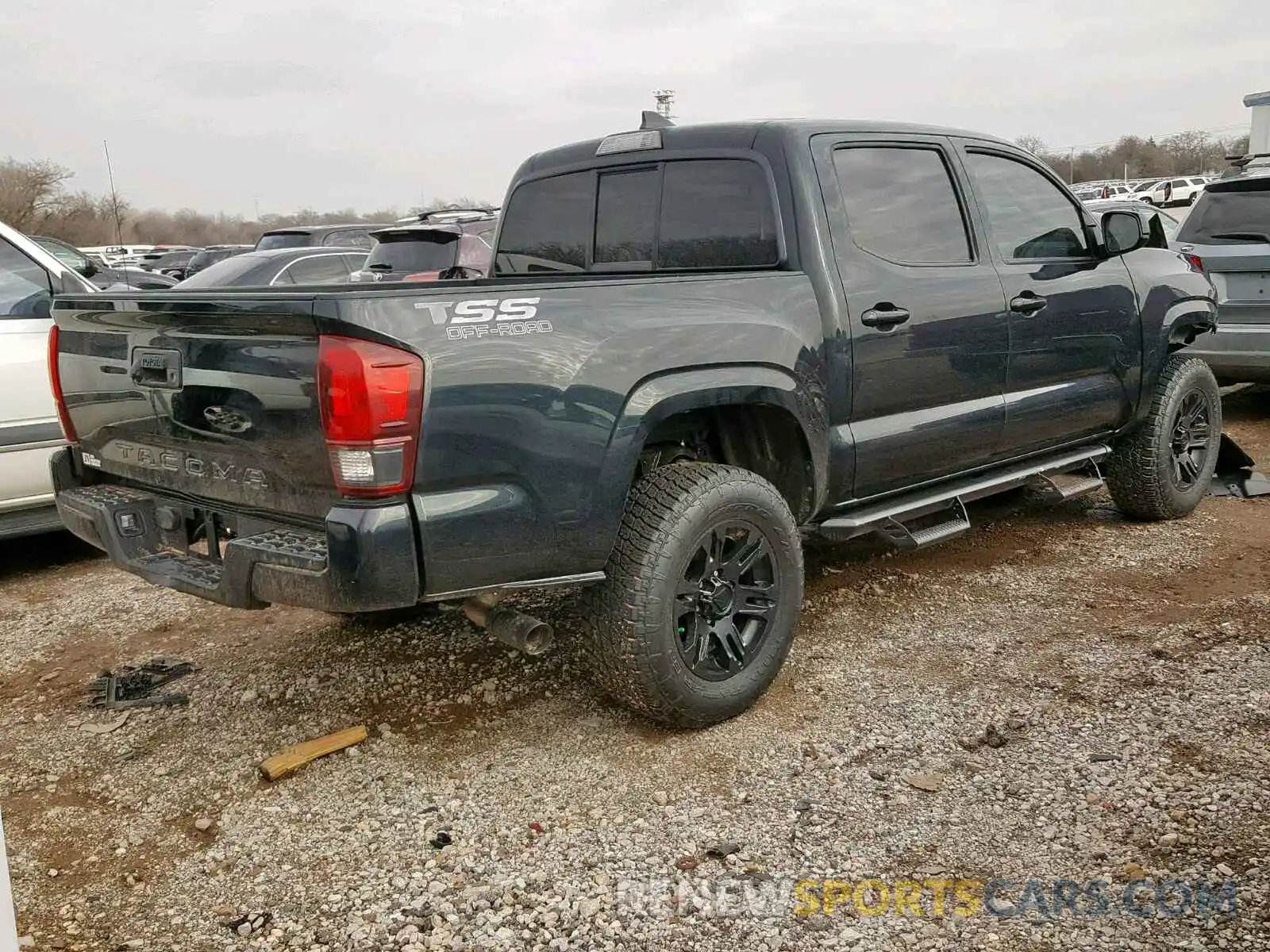 4 Photograph of a damaged car 5TFAX5GN6KX138327 TOYOTA TACOMA DOU 2019