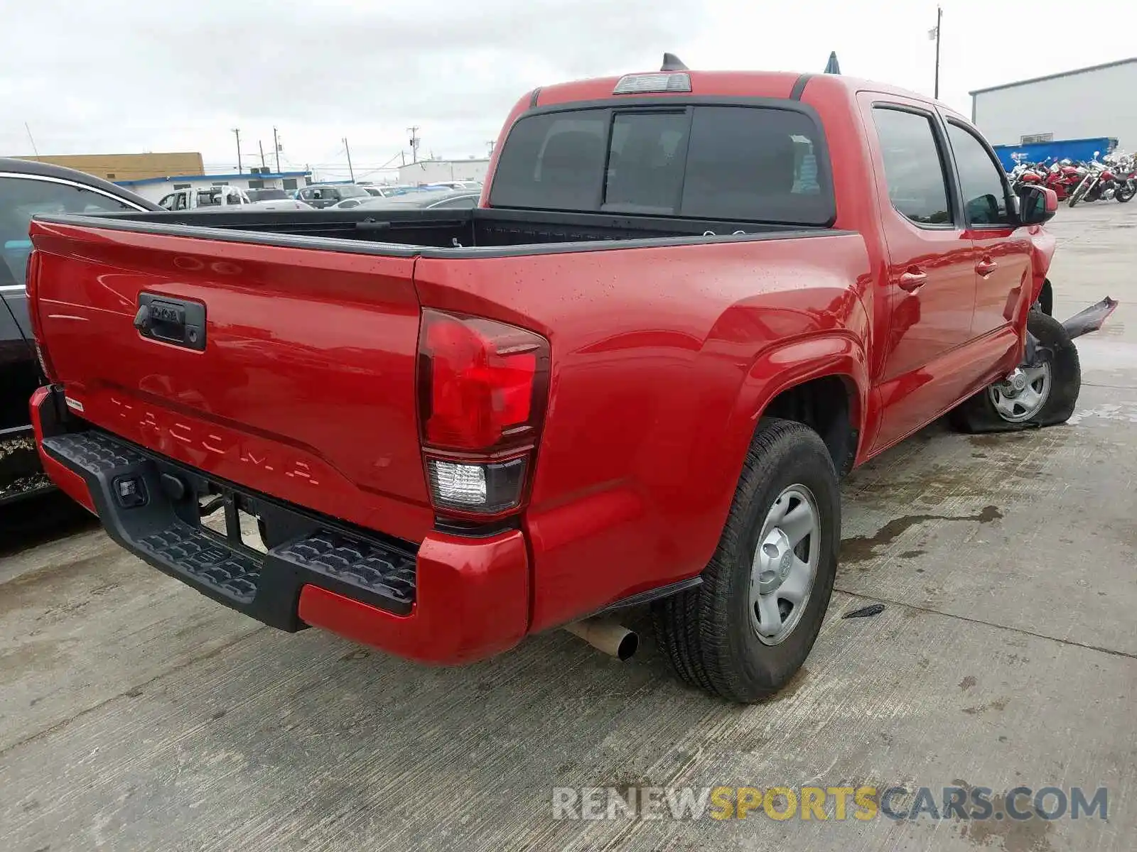 4 Photograph of a damaged car 5TFAX5GN6KX145827 TOYOTA TACOMA DOU 2019