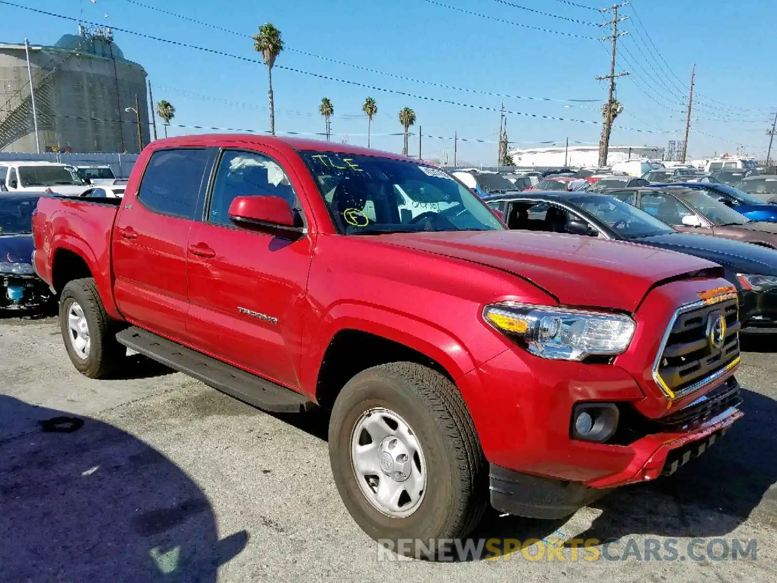 1 Photograph of a damaged car 5TFAX5GN6KX150848 TOYOTA TACOMA DOU 2019