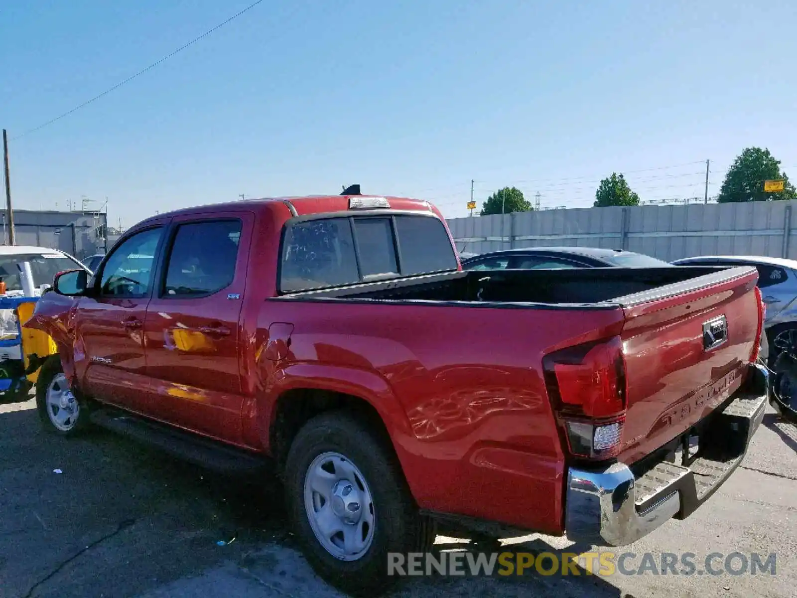 3 Photograph of a damaged car 5TFAX5GN6KX150848 TOYOTA TACOMA DOU 2019