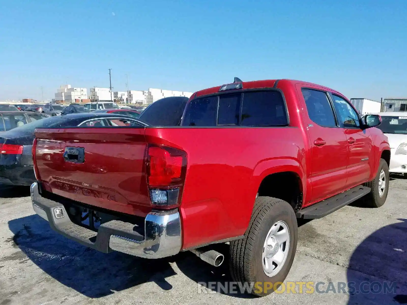 4 Photograph of a damaged car 5TFAX5GN6KX150848 TOYOTA TACOMA DOU 2019