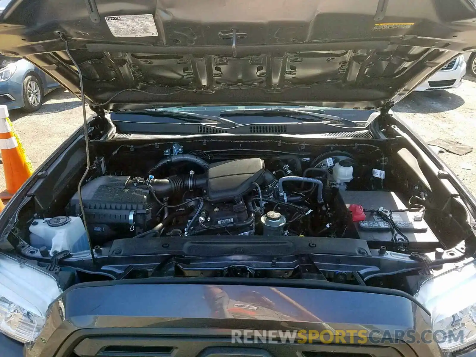 7 Photograph of a damaged car 5TFAX5GN7KX150065 TOYOTA TACOMA DOU 2019