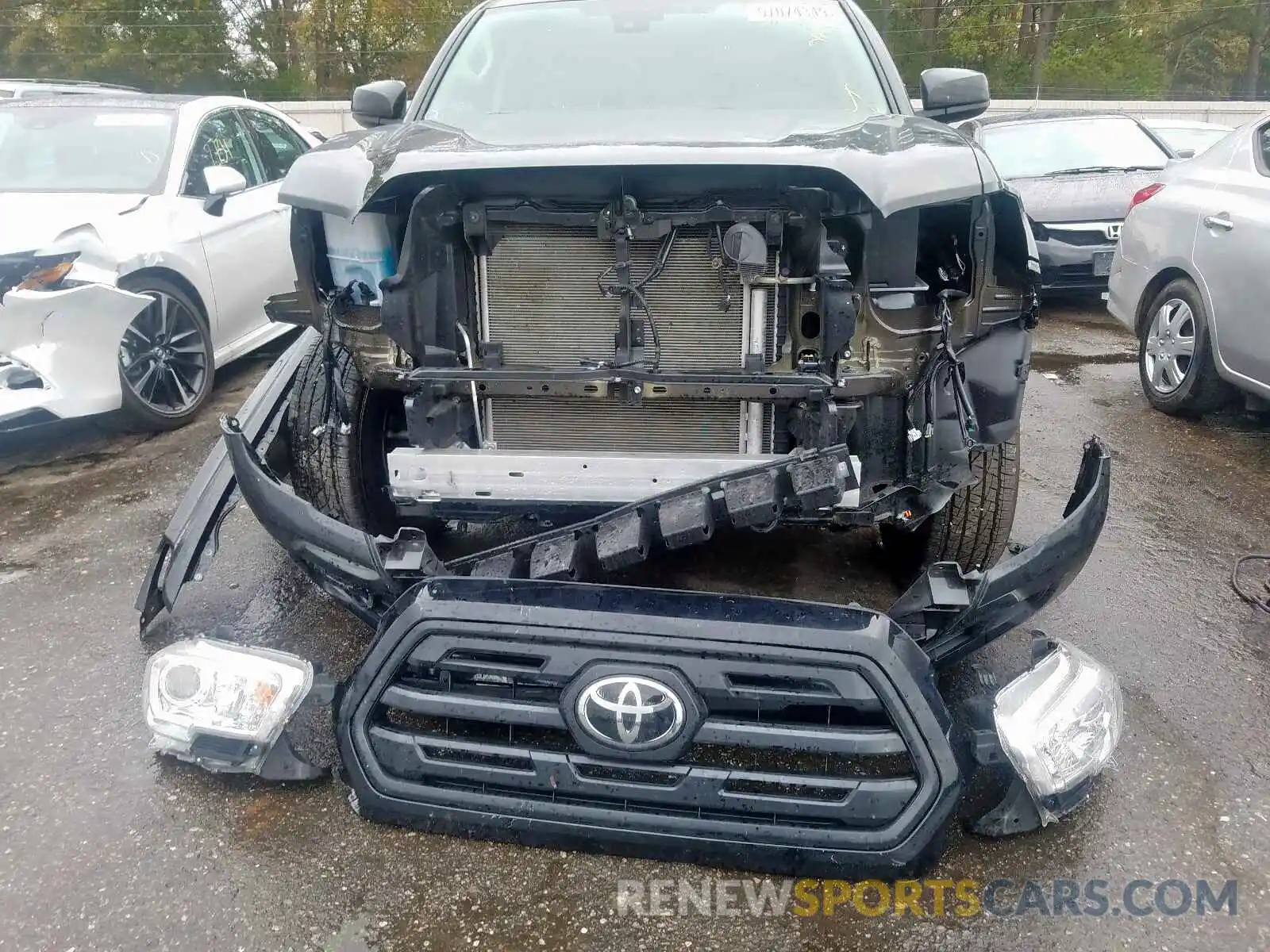 9 Фотография поврежденного автомобиля 5TFAX5GN8KX152309 TOYOTA TACOMA DOU 2019